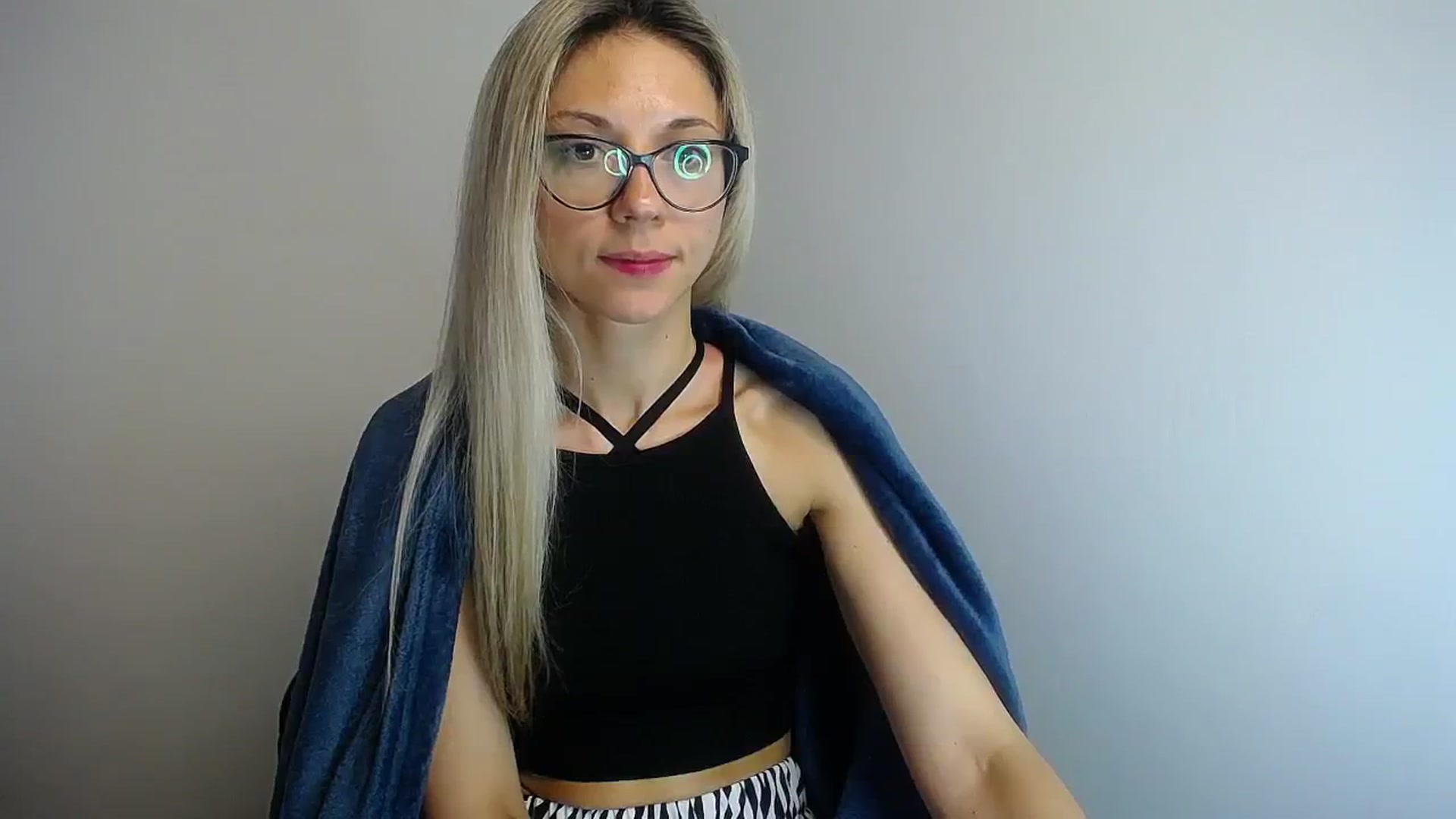 Gallery image thumbnail from Sunshine_alis's myfreecams stream on, 06/19/2024, 13:35 image 20 of 20