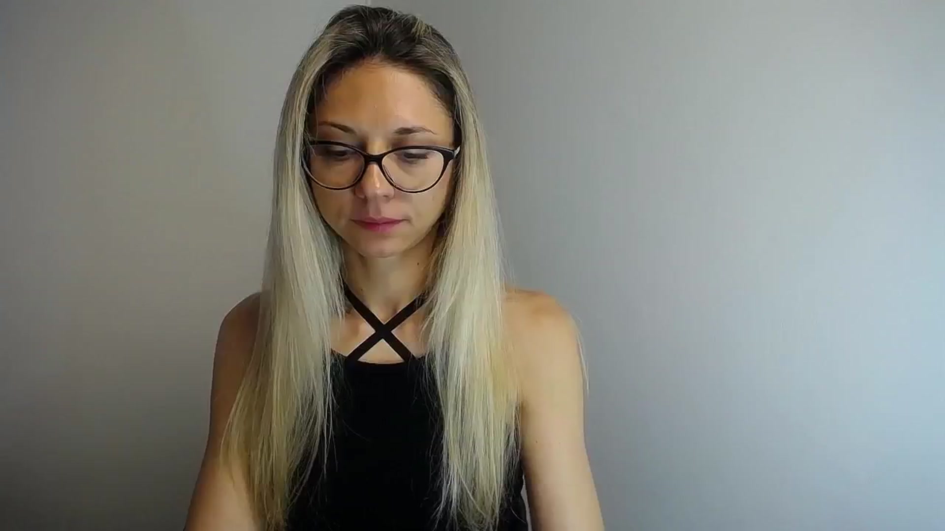 Gallery image thumbnail from Sunshine_alis's myfreecams stream on, 06/19/2024, 15:39 image 4 of 20