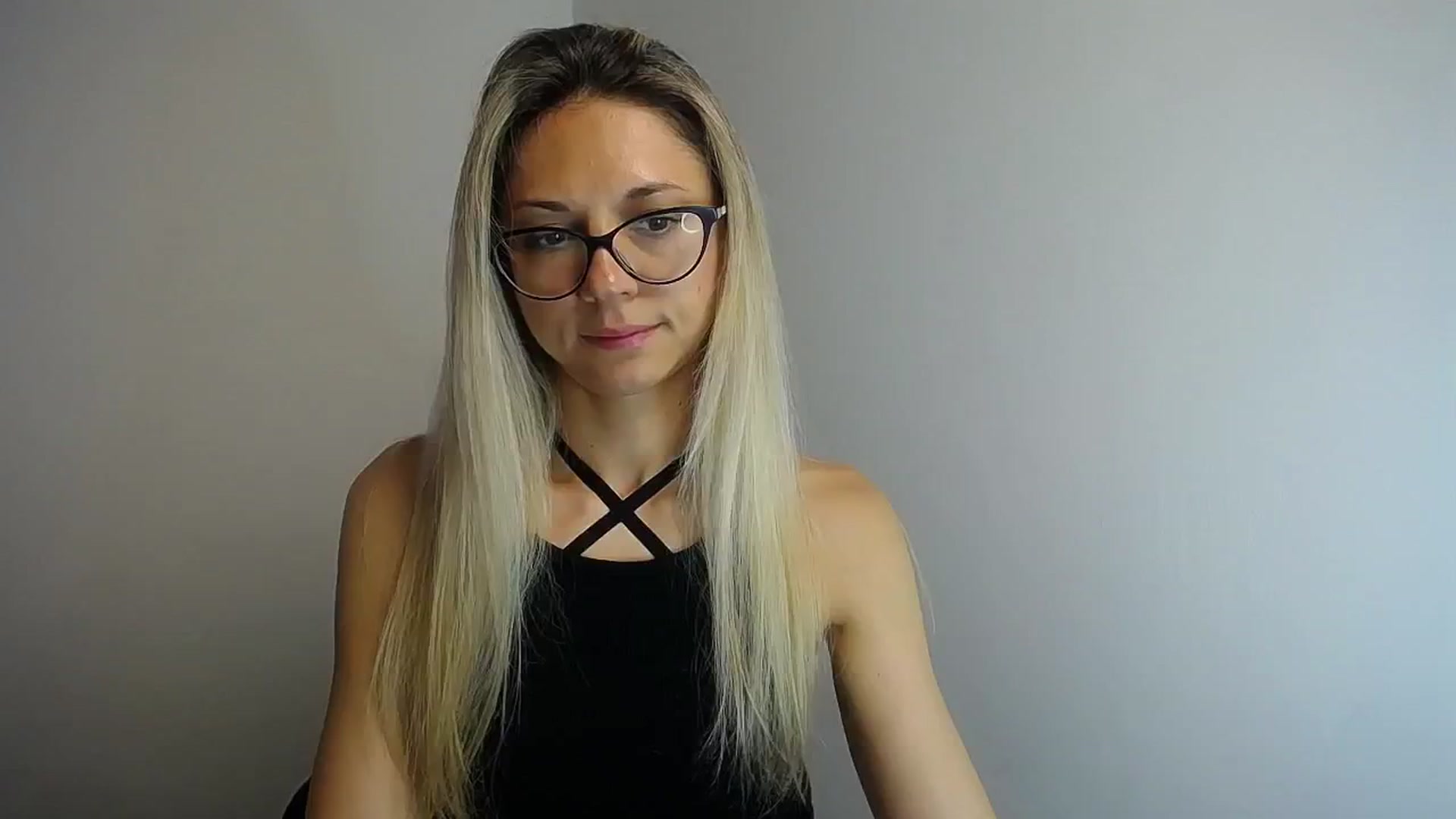 Gallery image thumbnail from Sunshine_alis's myfreecams stream on, 06/19/2024, 15:39 image 7 of 20
