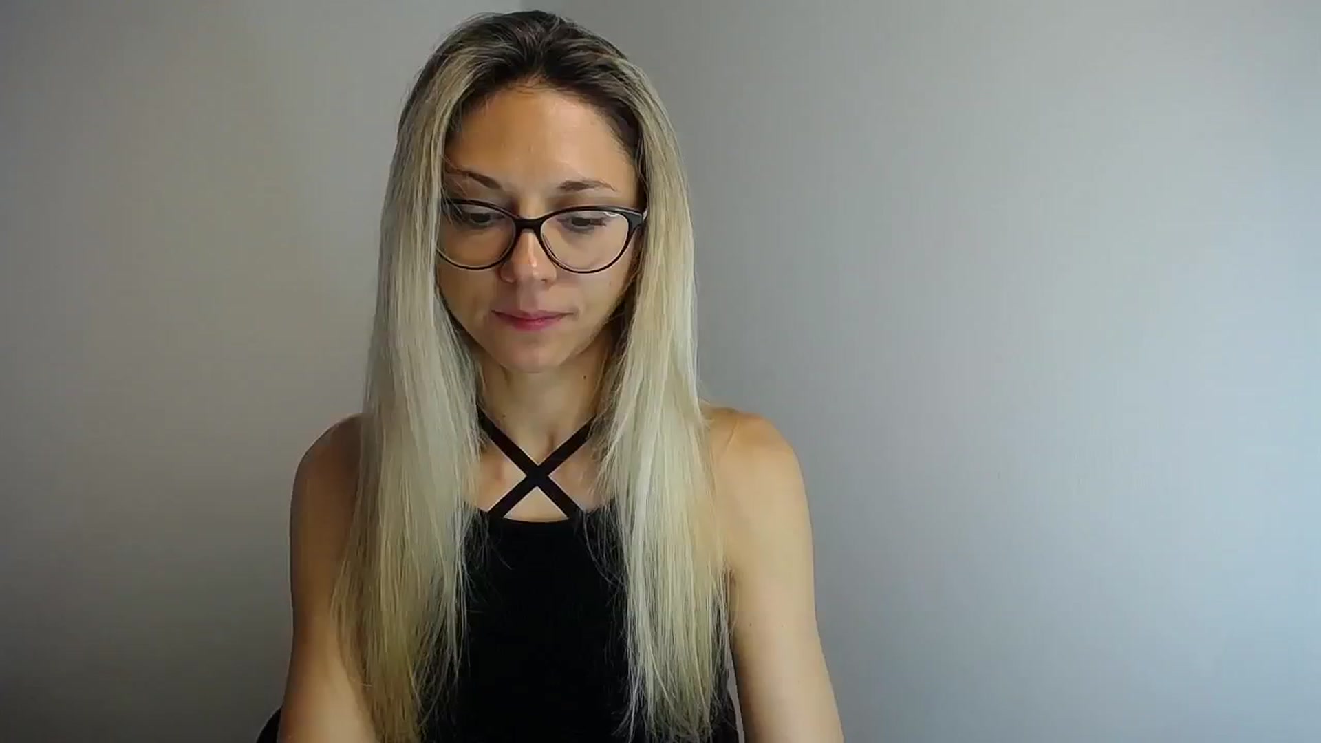 Gallery image thumbnail from Sunshine_alis's myfreecams stream on, 06/19/2024, 15:39 image 14 of 20