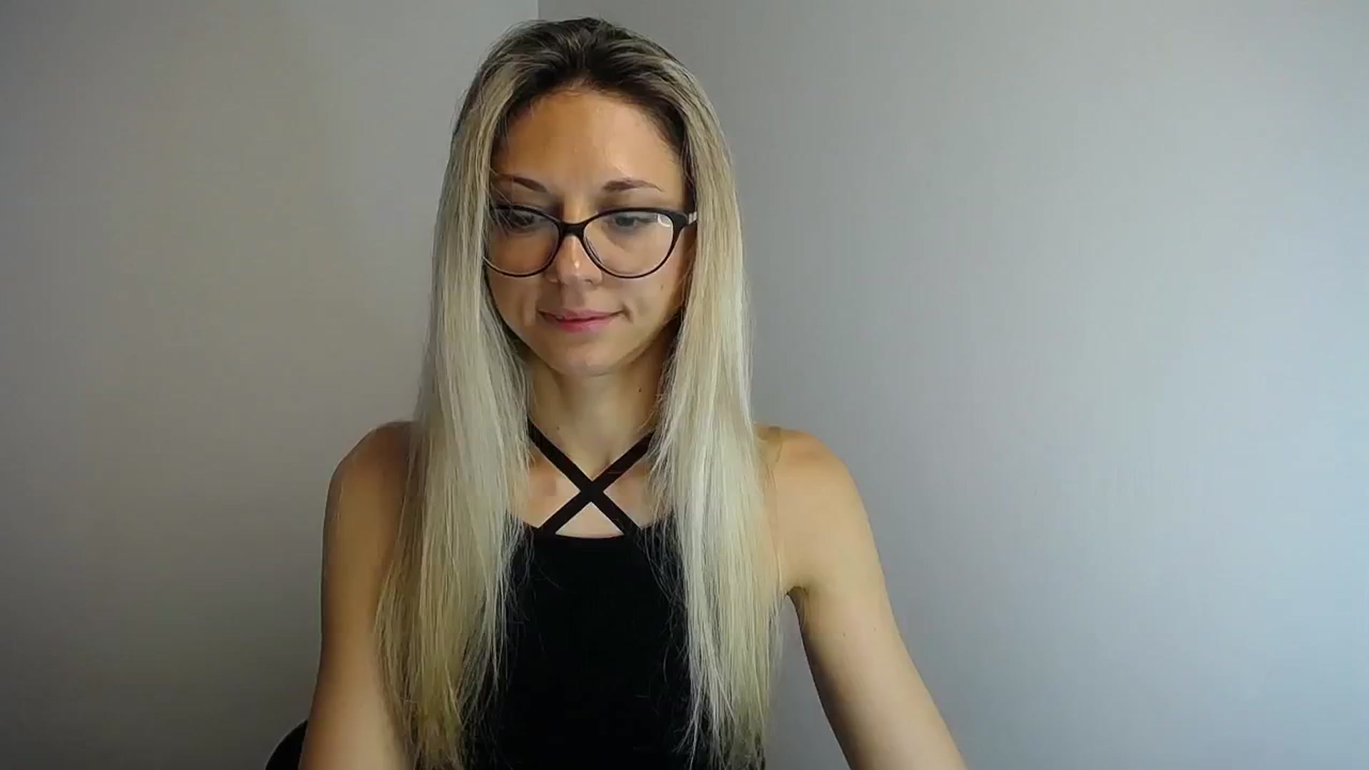 Gallery image thumbnail from Sunshine_alis's myfreecams stream on, 06/19/2024, 15:39 image 17 of 20