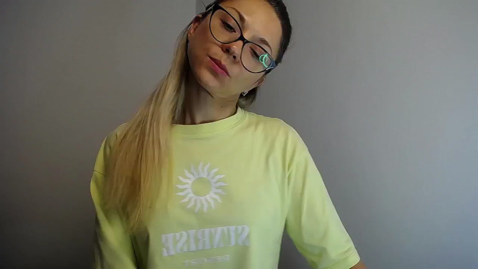 Gallery image thumbnail from Sunshine_alis's myfreecams stream on, 06/20/2024, 14:13 image 14 of 20