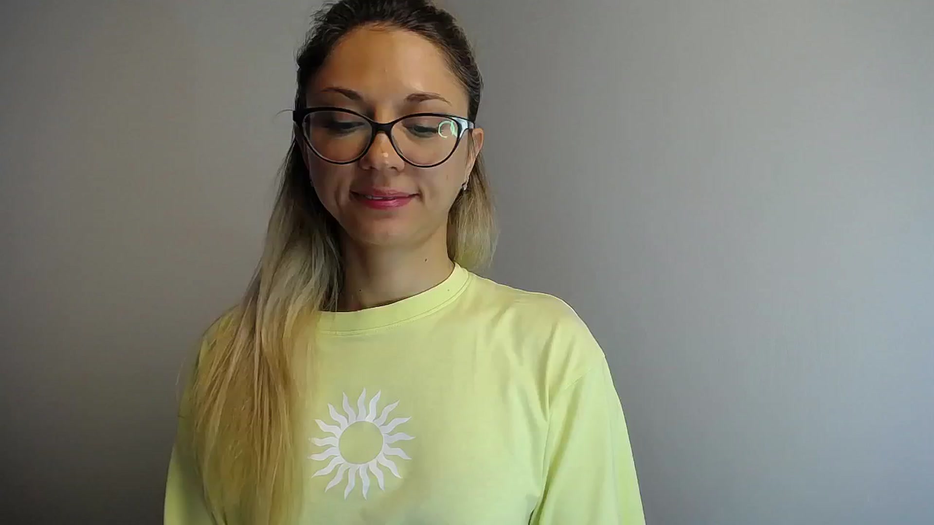 Gallery image thumbnail from Sunshine_alis's myfreecams stream on, 06/20/2024, 14:13 image 8 of 20
