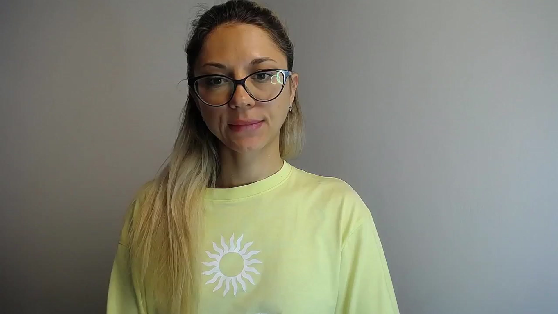 Gallery image thumbnail from Sunshine_alis's myfreecams stream on, 06/20/2024, 14:13 image 5 of 20