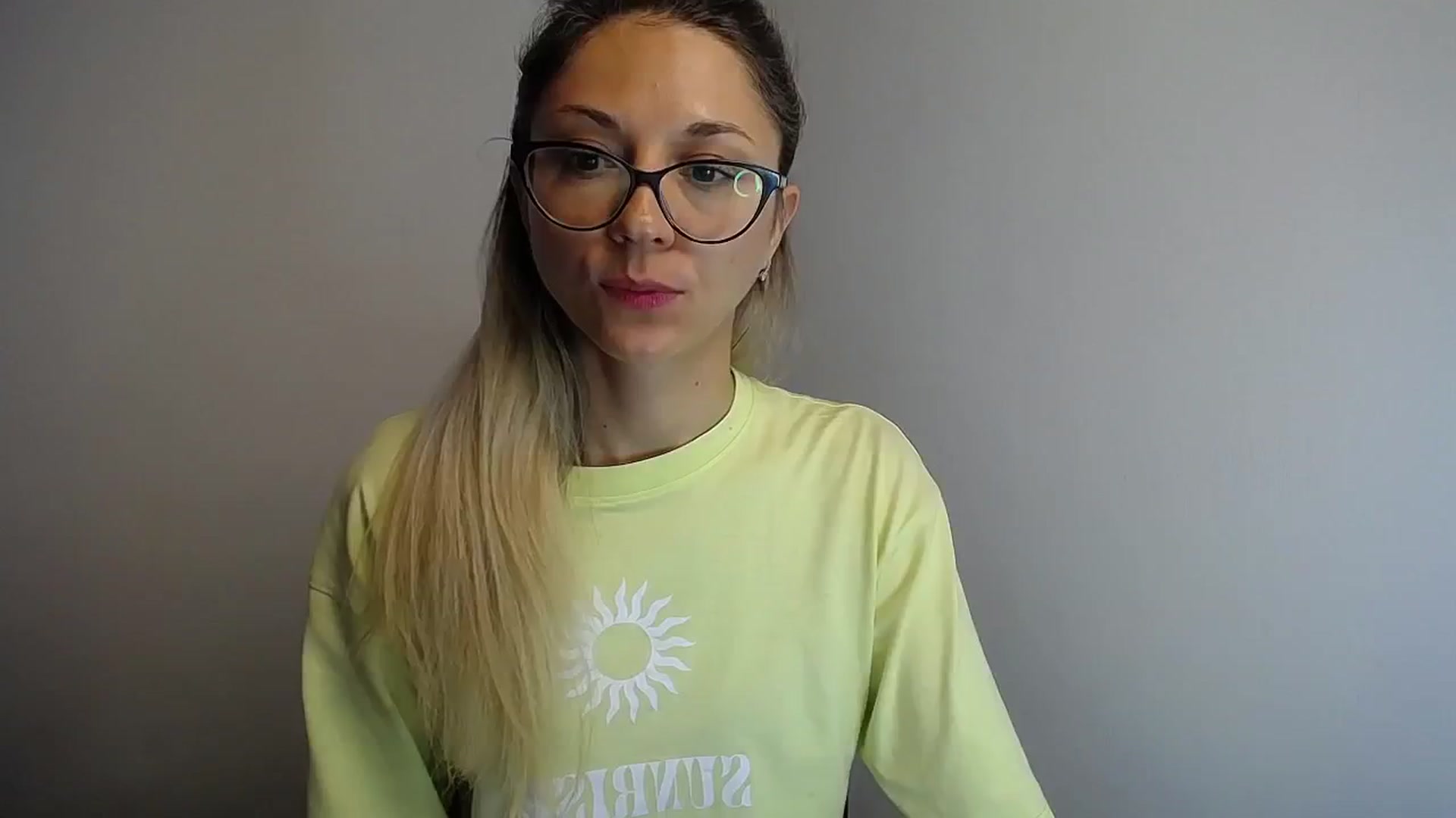 Gallery image thumbnail from Sunshine_alis's myfreecams stream on, 06/20/2024, 14:13 image 19 of 20