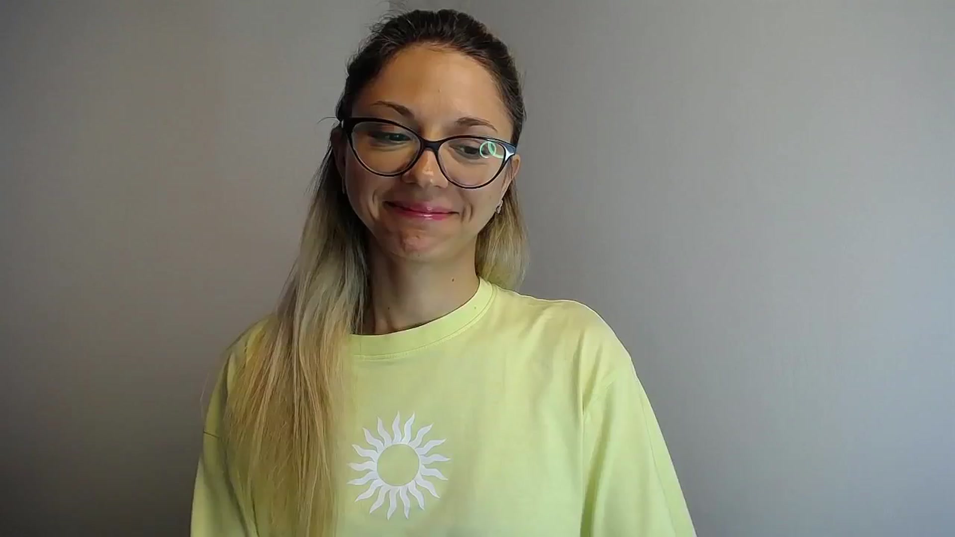 Gallery image thumbnail from Sunshine_alis's myfreecams stream on, 06/20/2024, 14:13 image 9 of 20