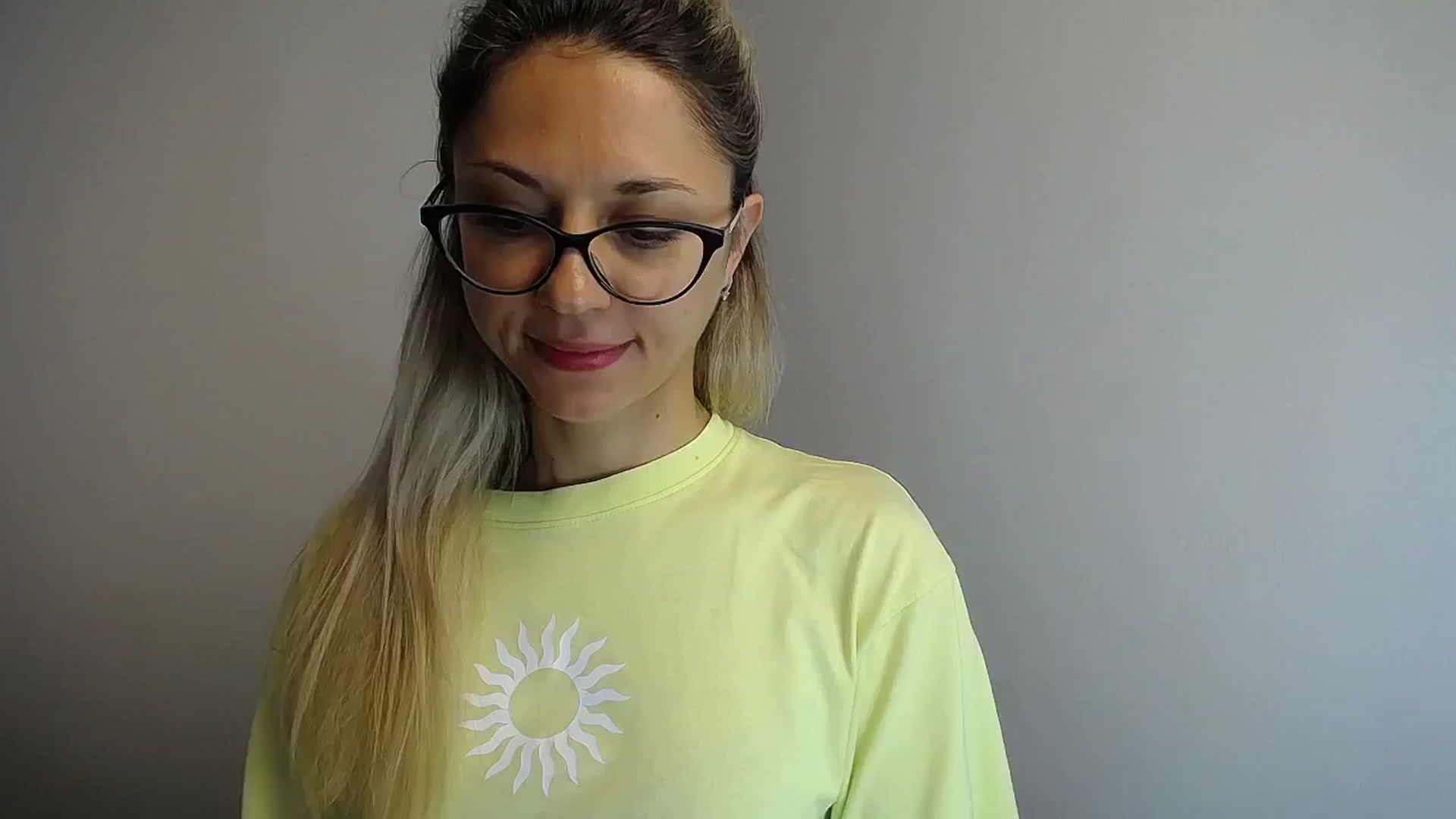 Gallery image thumbnail from Sunshine_alis's myfreecams stream on, 06/20/2024, 14:13 image 10 of 20