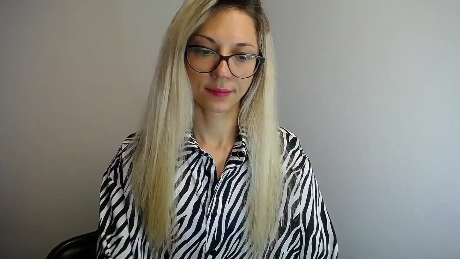 Gallery image thumbnail from Sunshine_alis's myfreecams stream on, 06/21/2024, 10:37 image 19 of 20