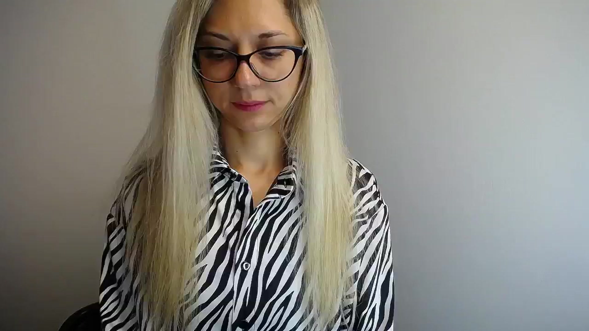 Gallery image thumbnail from Sunshine_alis's myfreecams stream on, 06/21/2024, 10:37 image 17 of 20