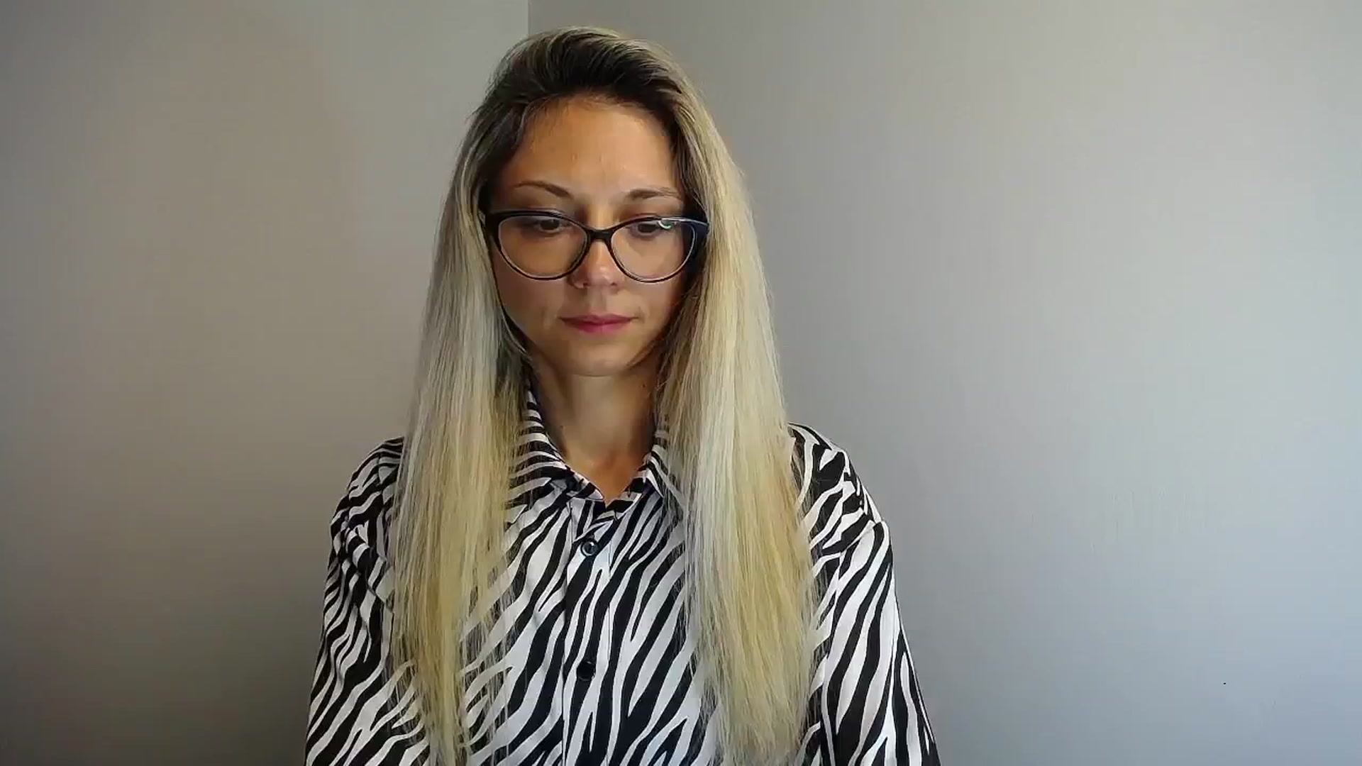 Gallery image thumbnail from Sunshine_alis's myfreecams stream on, 06/21/2024, 13:49 image 19 of 20