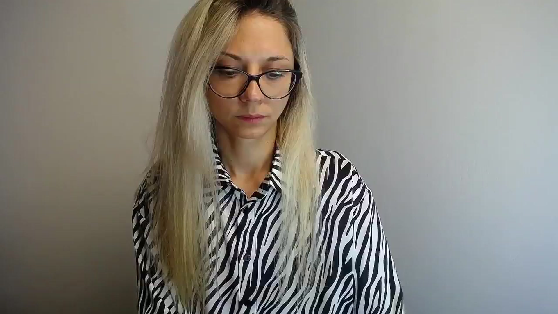 Gallery image thumbnail from Sunshine_alis's myfreecams stream on, 06/21/2024, 13:49 image 1 of 20