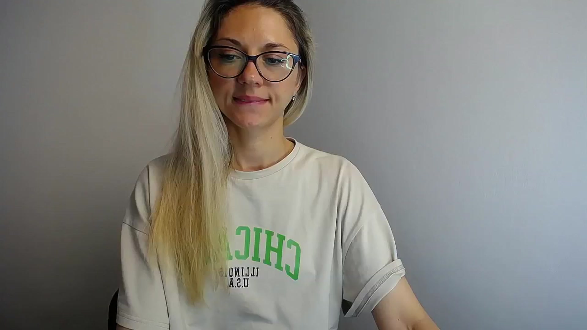 Gallery image thumbnail from Sunshine_alis's myfreecams stream on, 06/22/2024, 13:06 image 2 of 20
