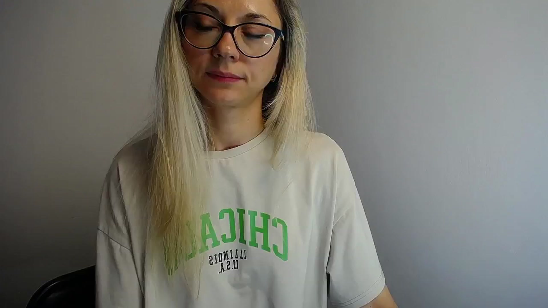 Gallery image thumbnail from Sunshine_alis's myfreecams stream on, 06/22/2024, 13:06 image 13 of 20
