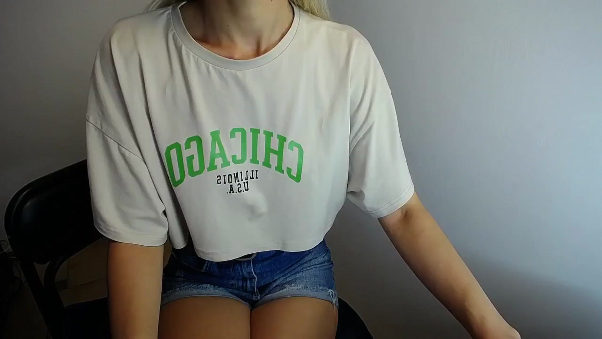 Gallery image thumbnail from Sunshine_alis's myfreecams stream on, 06/22/2024, 15:04 image 7 of 20
