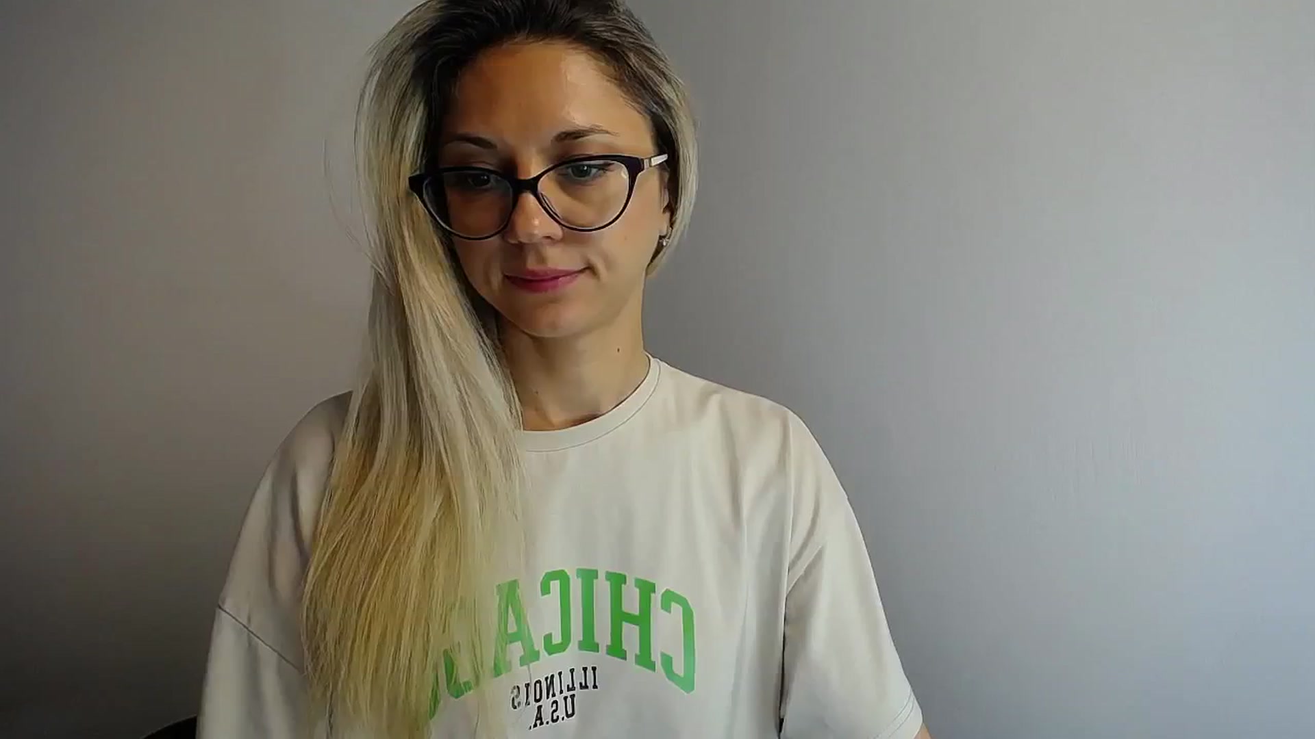 Gallery image thumbnail from Sunshine_alis's myfreecams stream on, 06/22/2024, 15:04 image 12 of 20