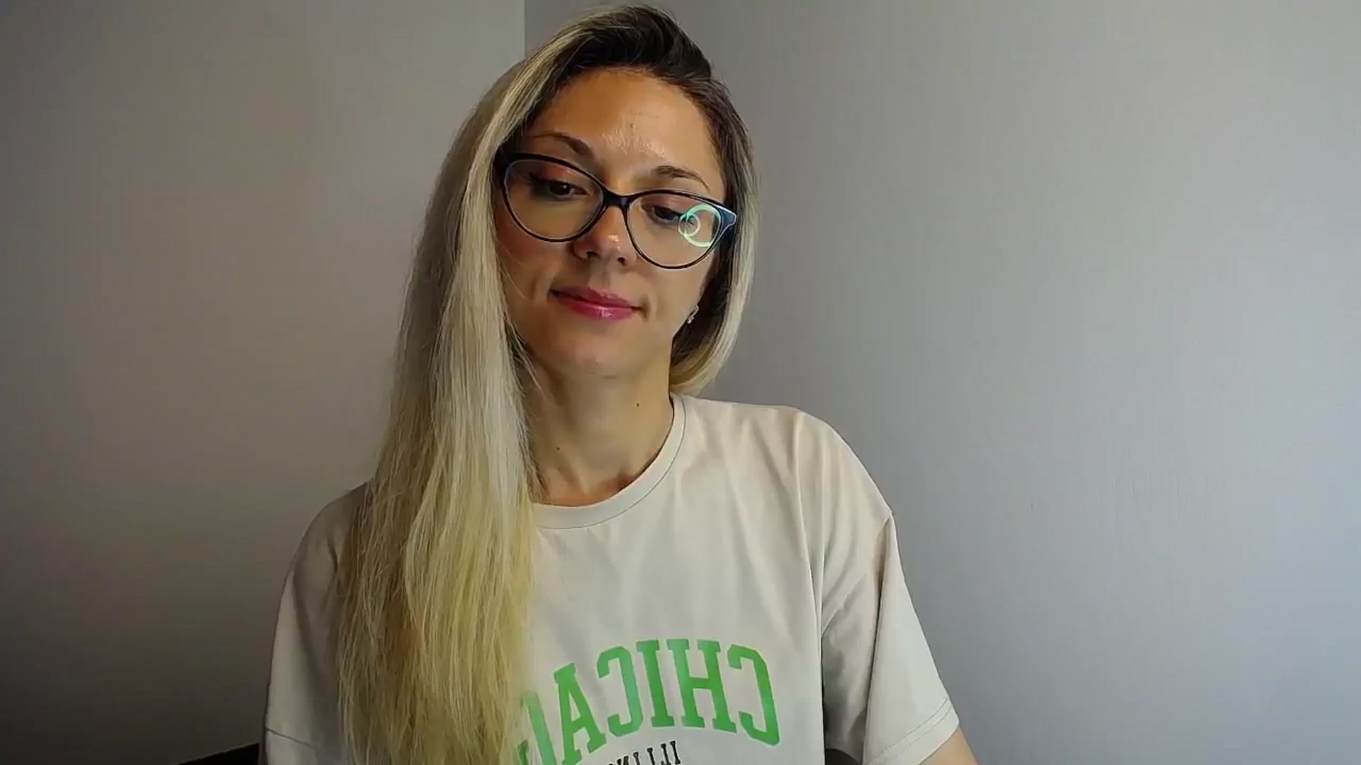 Gallery image thumbnail from Sunshine_alis's myfreecams stream on, 06/22/2024, 15:04 image 17 of 20