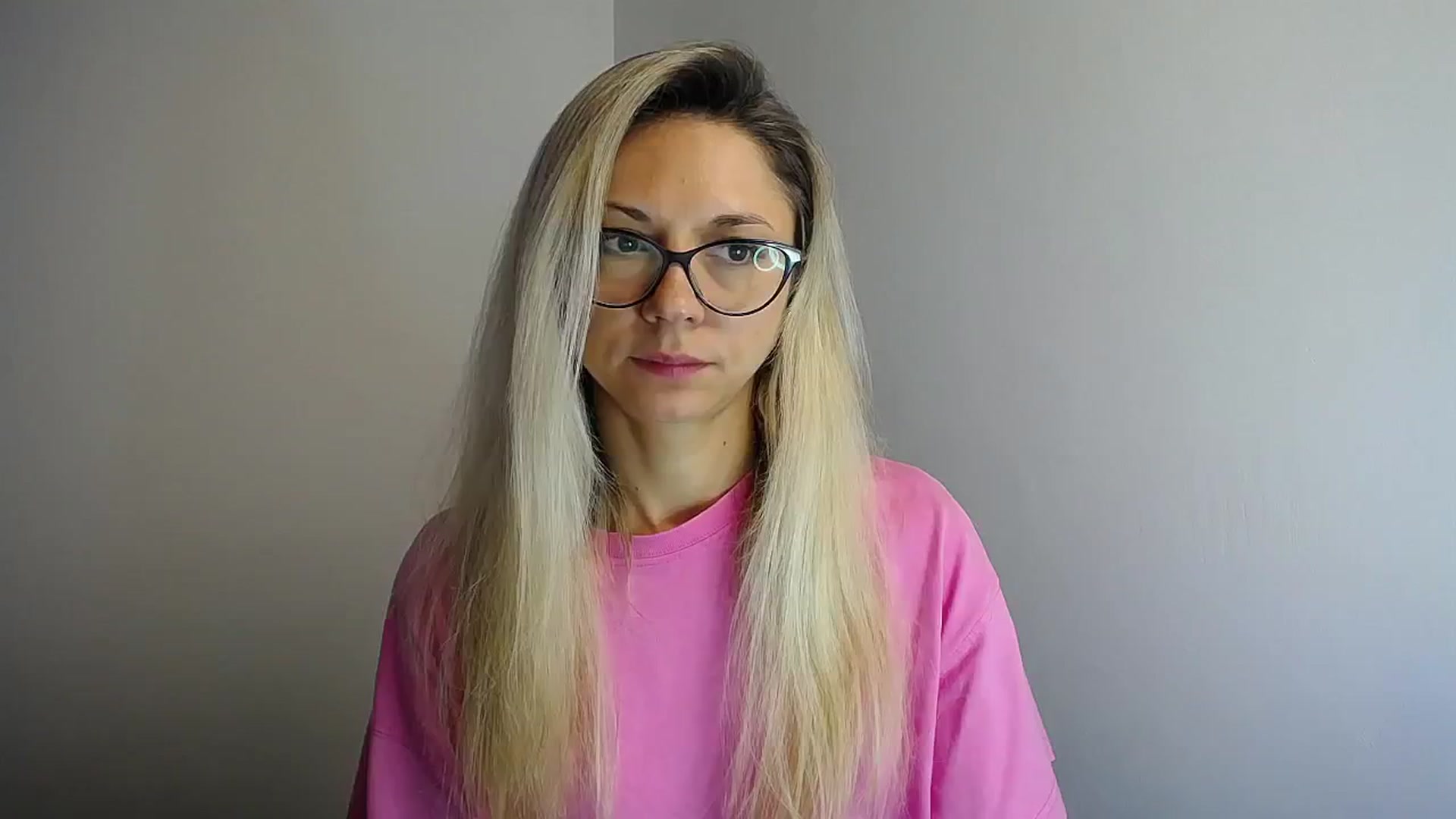 Gallery image thumbnail from Sunshine_alis's myfreecams stream on, 06/24/2024, 11:34 image 1 of 20