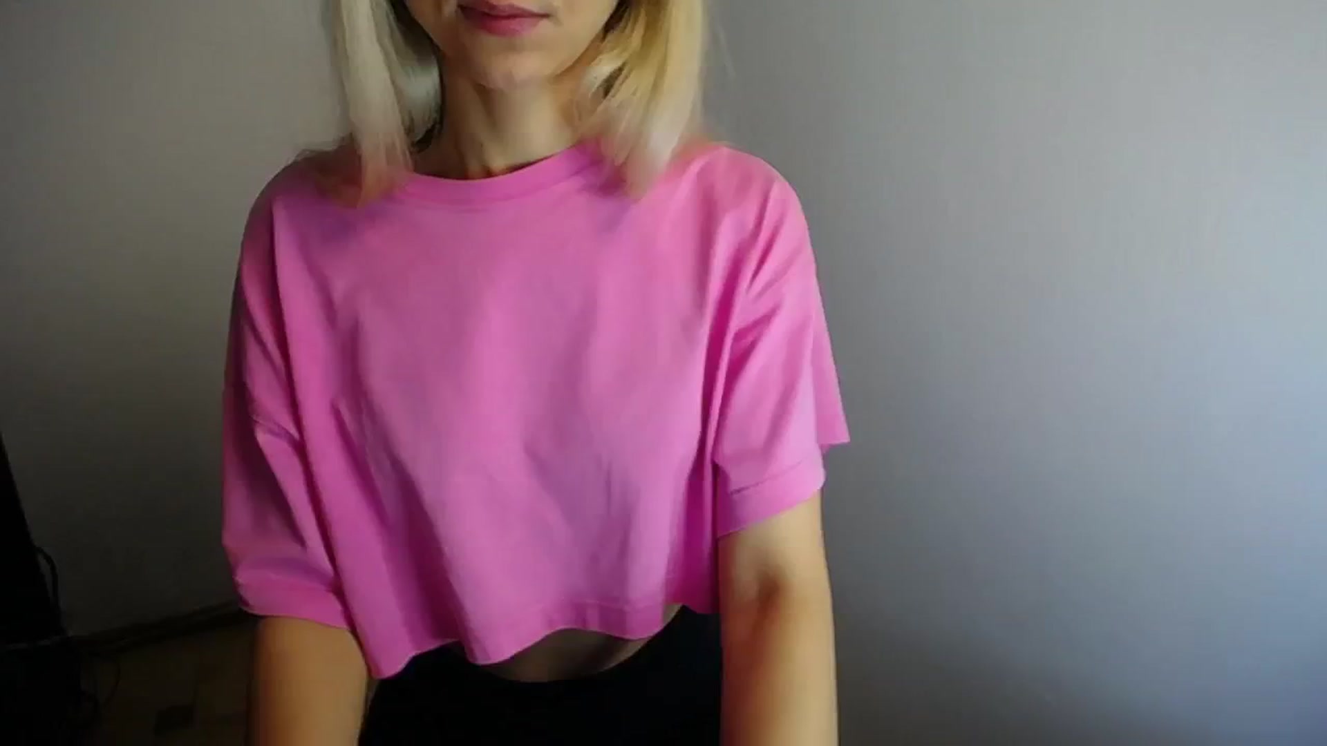 Gallery image thumbnail from Sunshine_alis's myfreecams stream on, 06/24/2024, 11:34 image 8 of 20