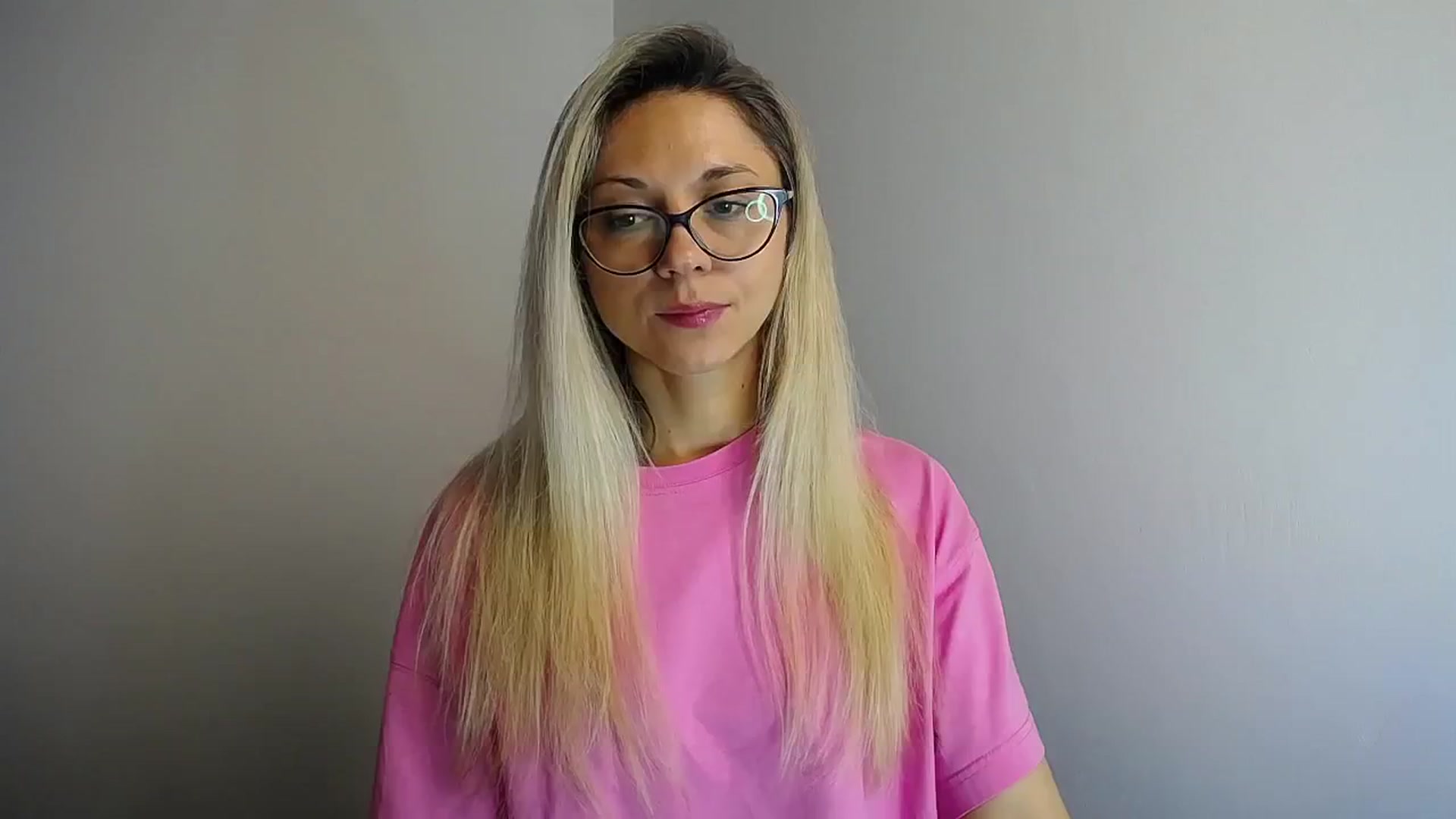 Gallery image thumbnail from Sunshine_alis's myfreecams stream on, 06/24/2024, 11:34 image 6 of 20
