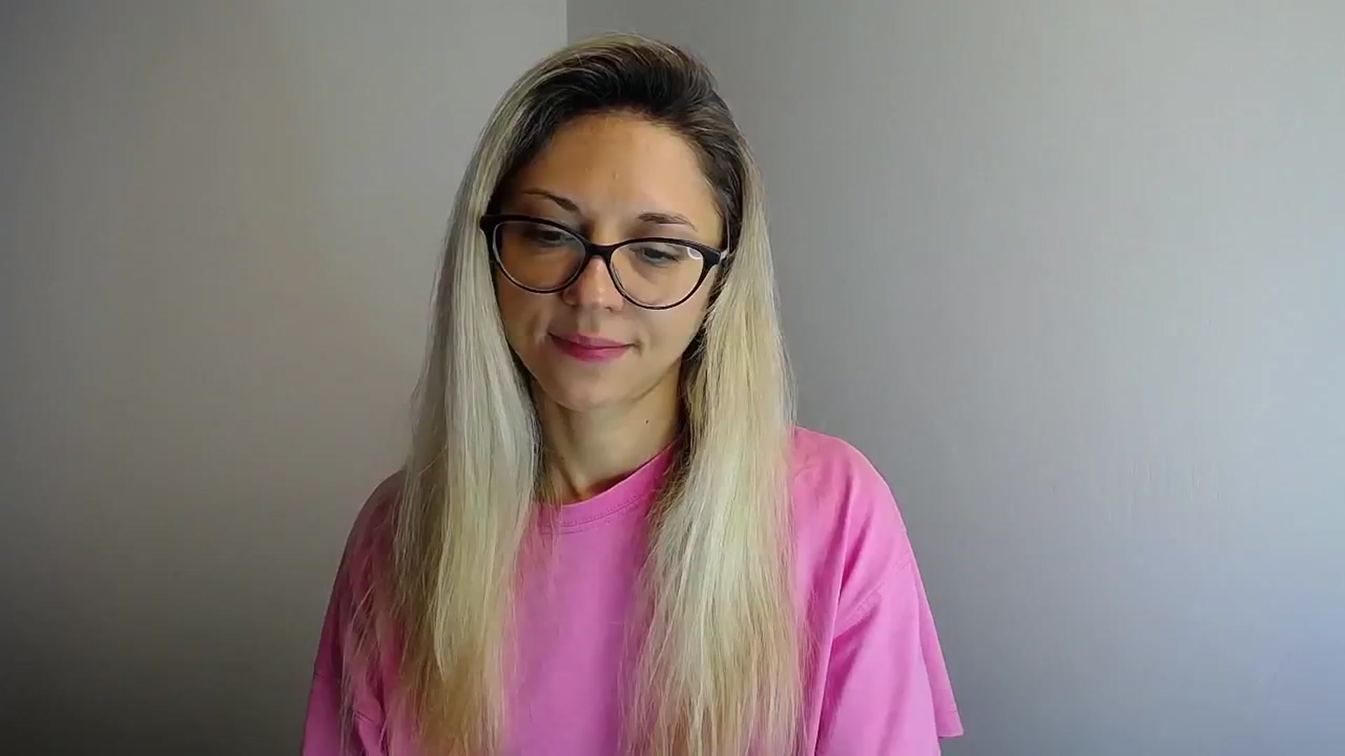 Gallery image thumbnail from Sunshine_alis's myfreecams stream on, 06/24/2024, 11:34 image 3 of 20