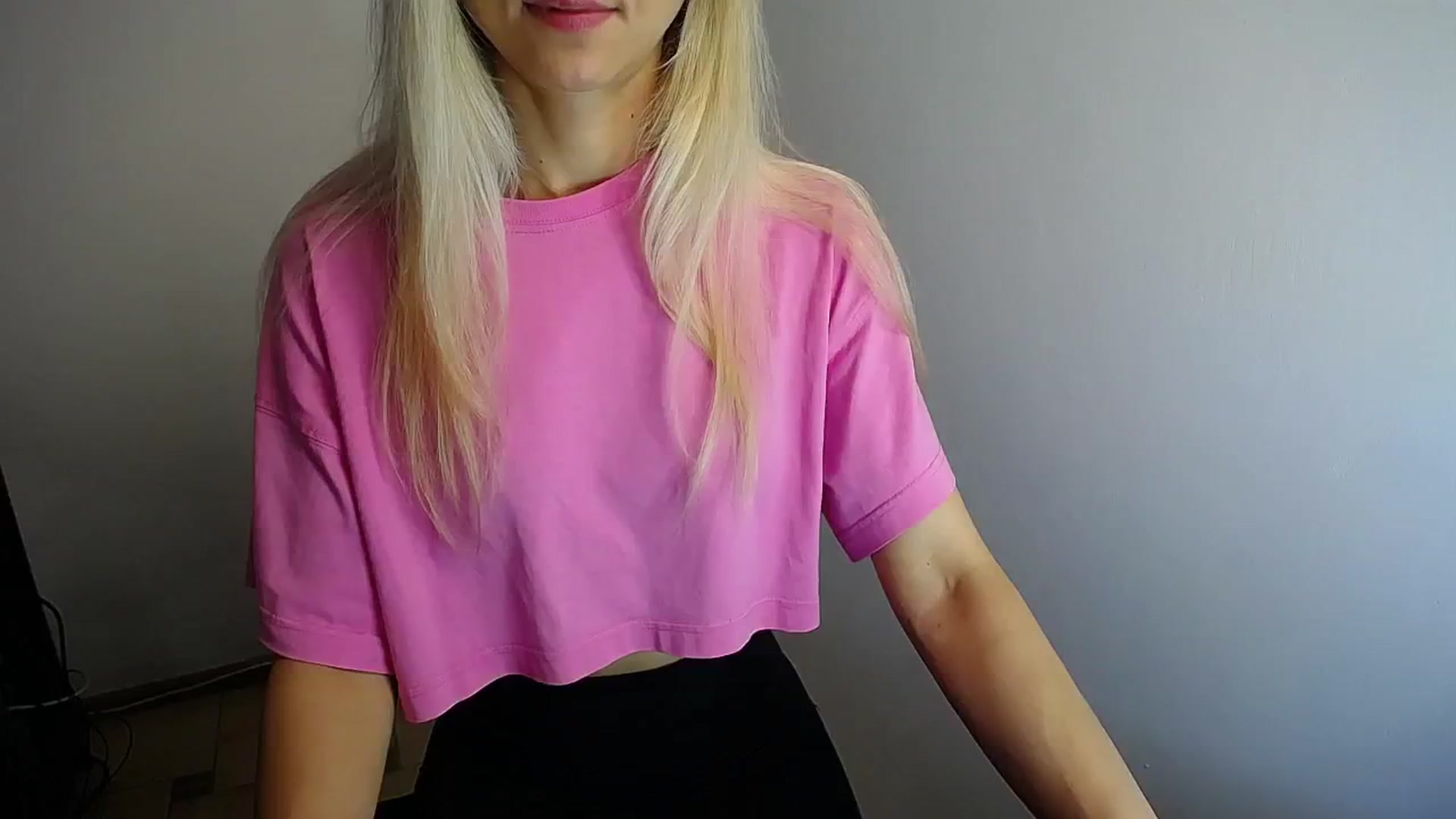 Gallery image thumbnail from Sunshine_alis's myfreecams stream on, 06/24/2024, 11:34 image 12 of 20