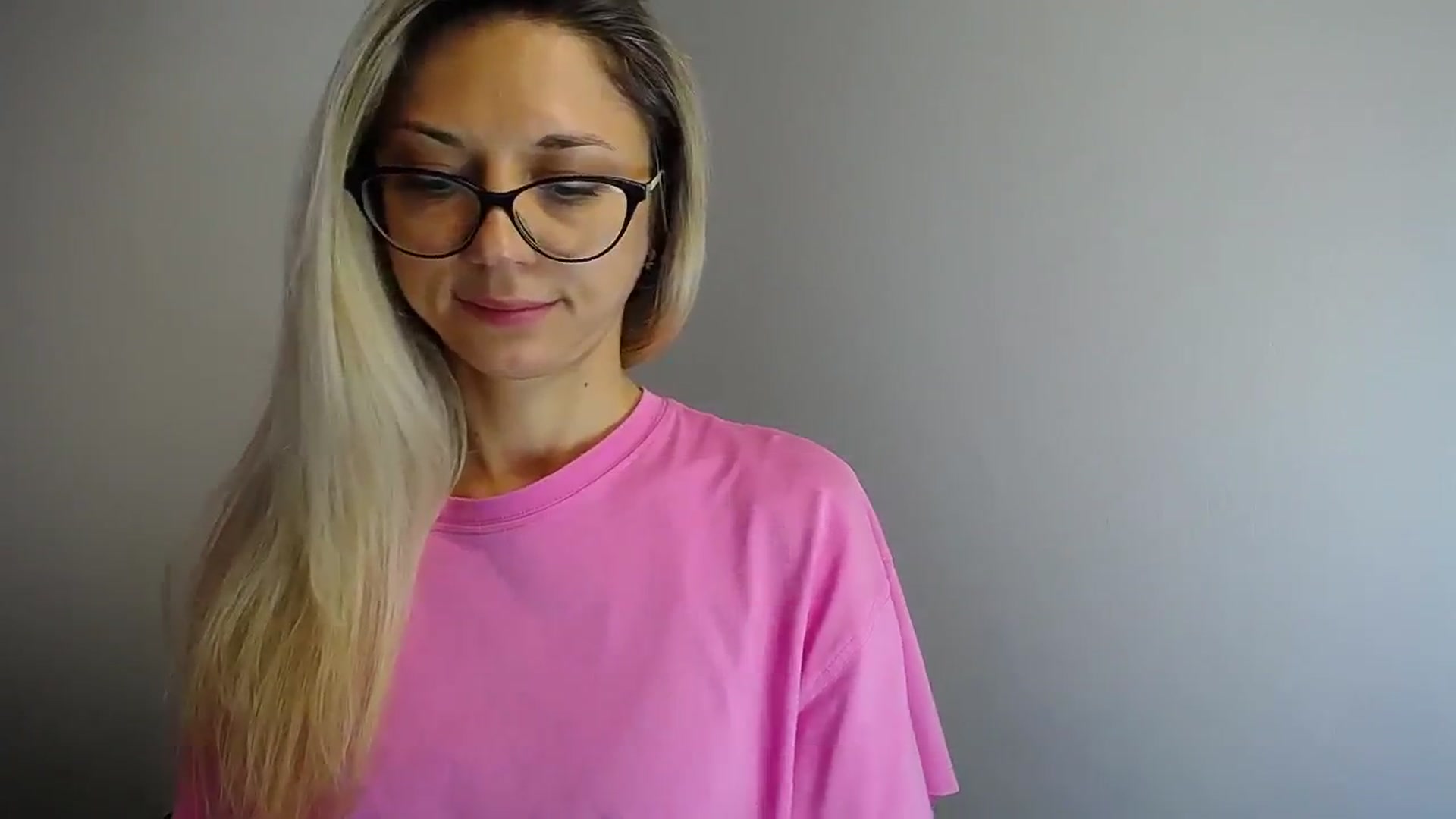 Gallery image thumbnail from Sunshine_alis's myfreecams stream on, 06/24/2024, 12:23 image 17 of 20