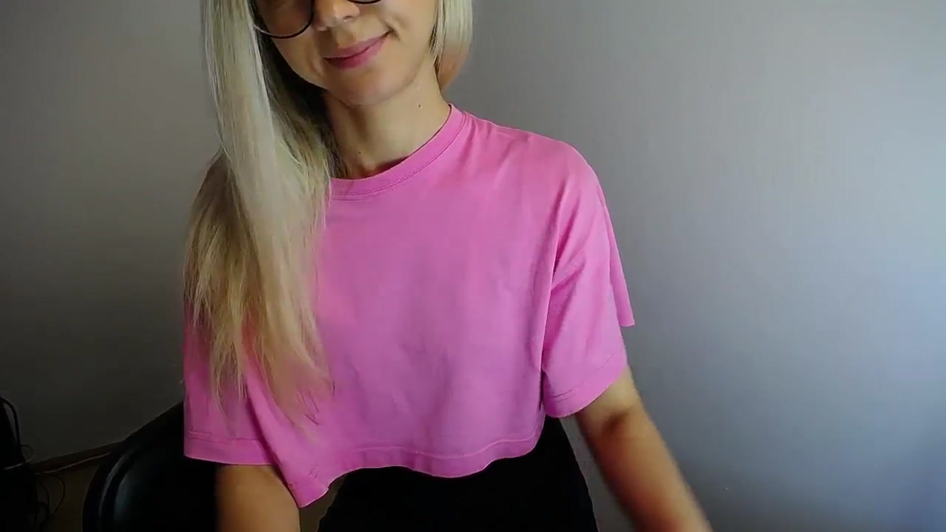 Gallery image thumbnail from Sunshine_alis's myfreecams stream on, 06/24/2024, 12:23 image 2 of 20