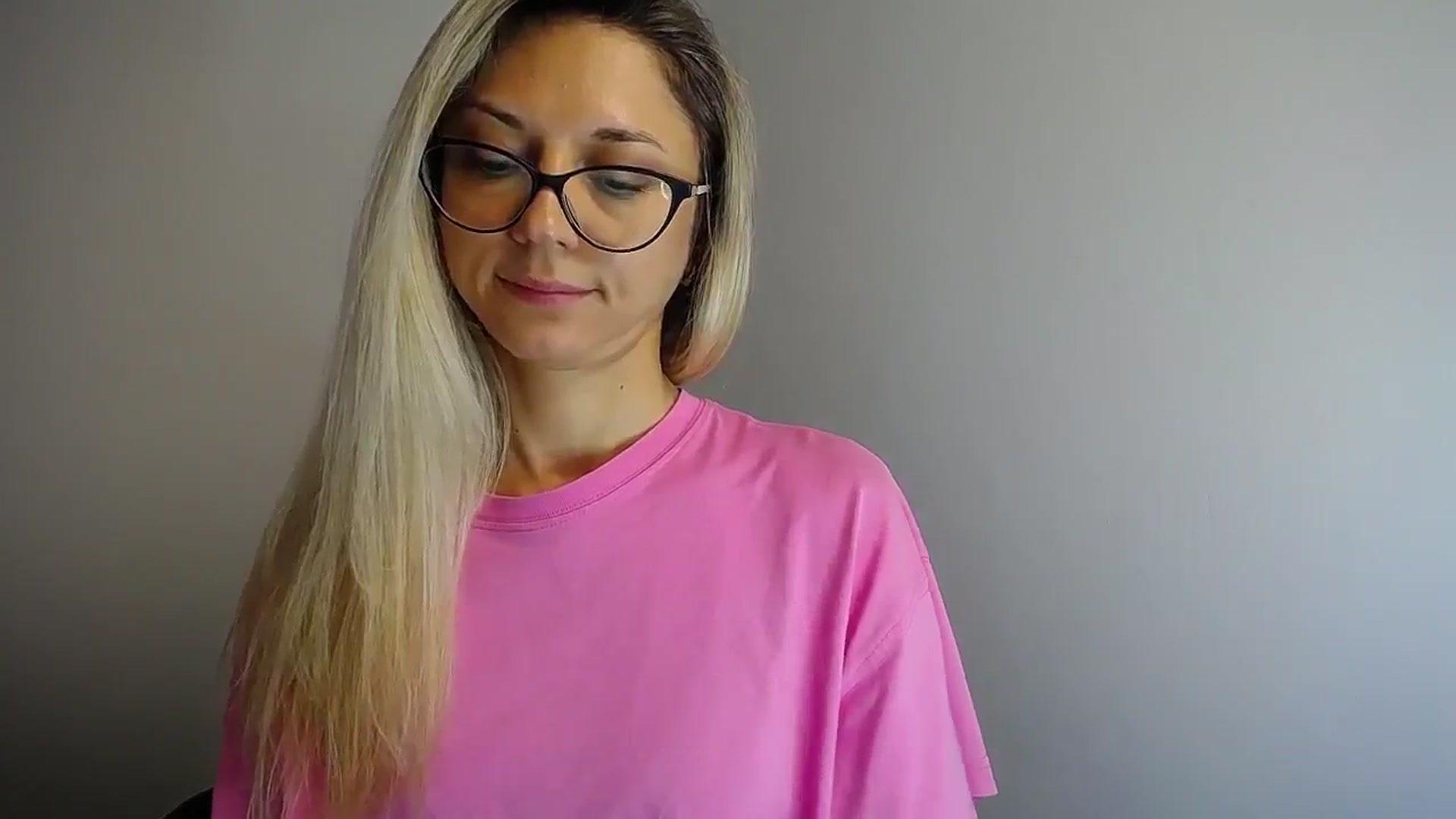 Gallery image thumbnail from Sunshine_alis's myfreecams stream on, 06/24/2024, 12:23 image 18 of 20