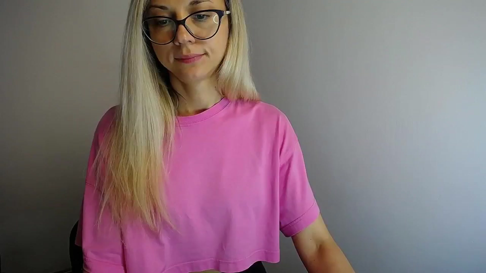 Gallery image thumbnail from Sunshine_alis's myfreecams stream on, 06/24/2024, 12:56 image 15 of 20
