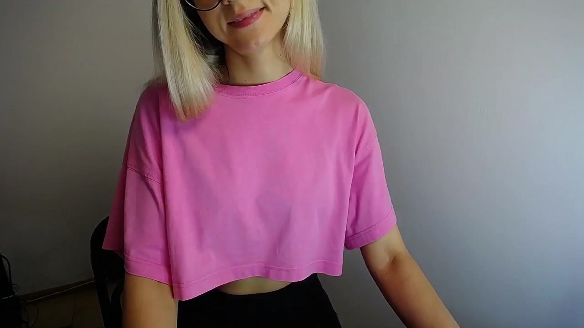 Gallery image thumbnail from Sunshine_alis's myfreecams stream on, 06/24/2024, 12:56 image 19 of 20