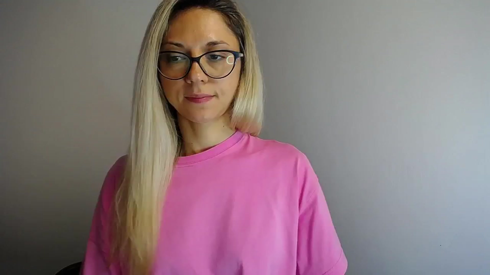 Gallery image thumbnail from Sunshine_alis's myfreecams stream on, 06/24/2024, 12:56 image 10 of 20