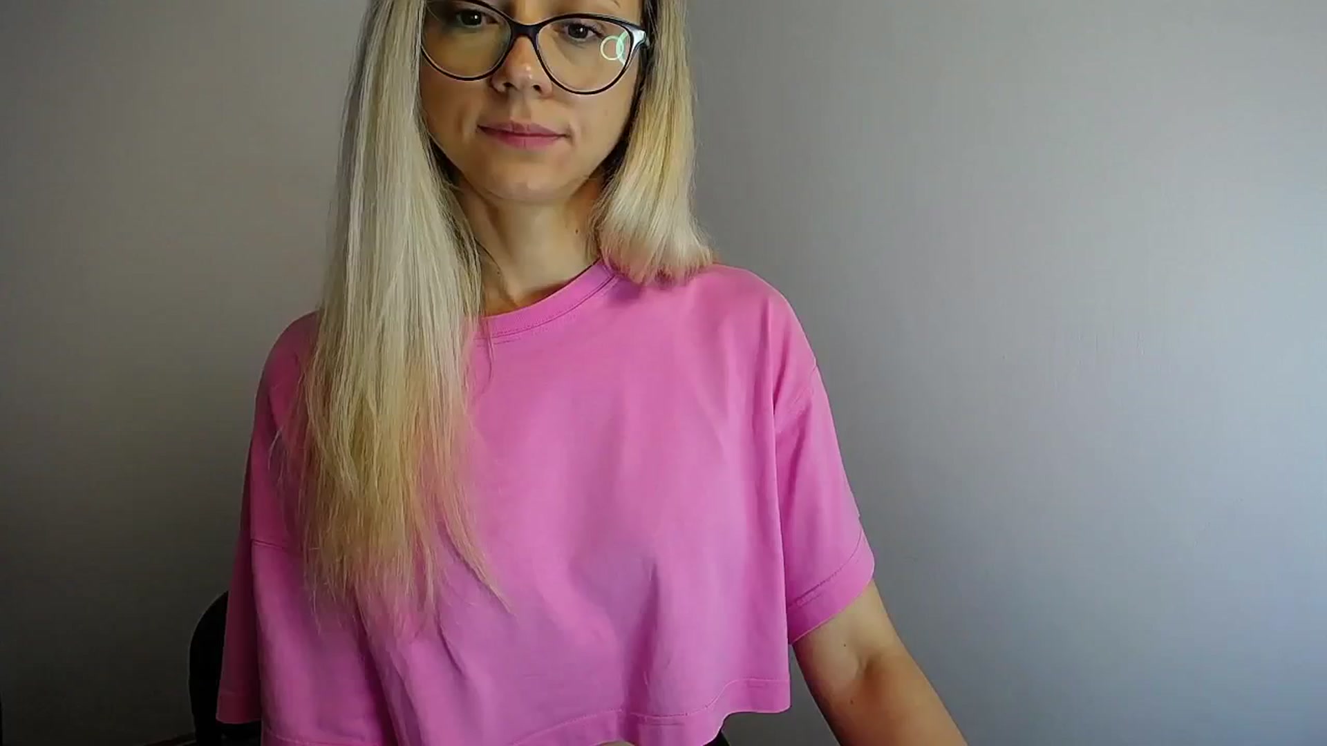 Gallery image thumbnail from Sunshine_alis's myfreecams stream on, 06/24/2024, 12:56 image 13 of 20