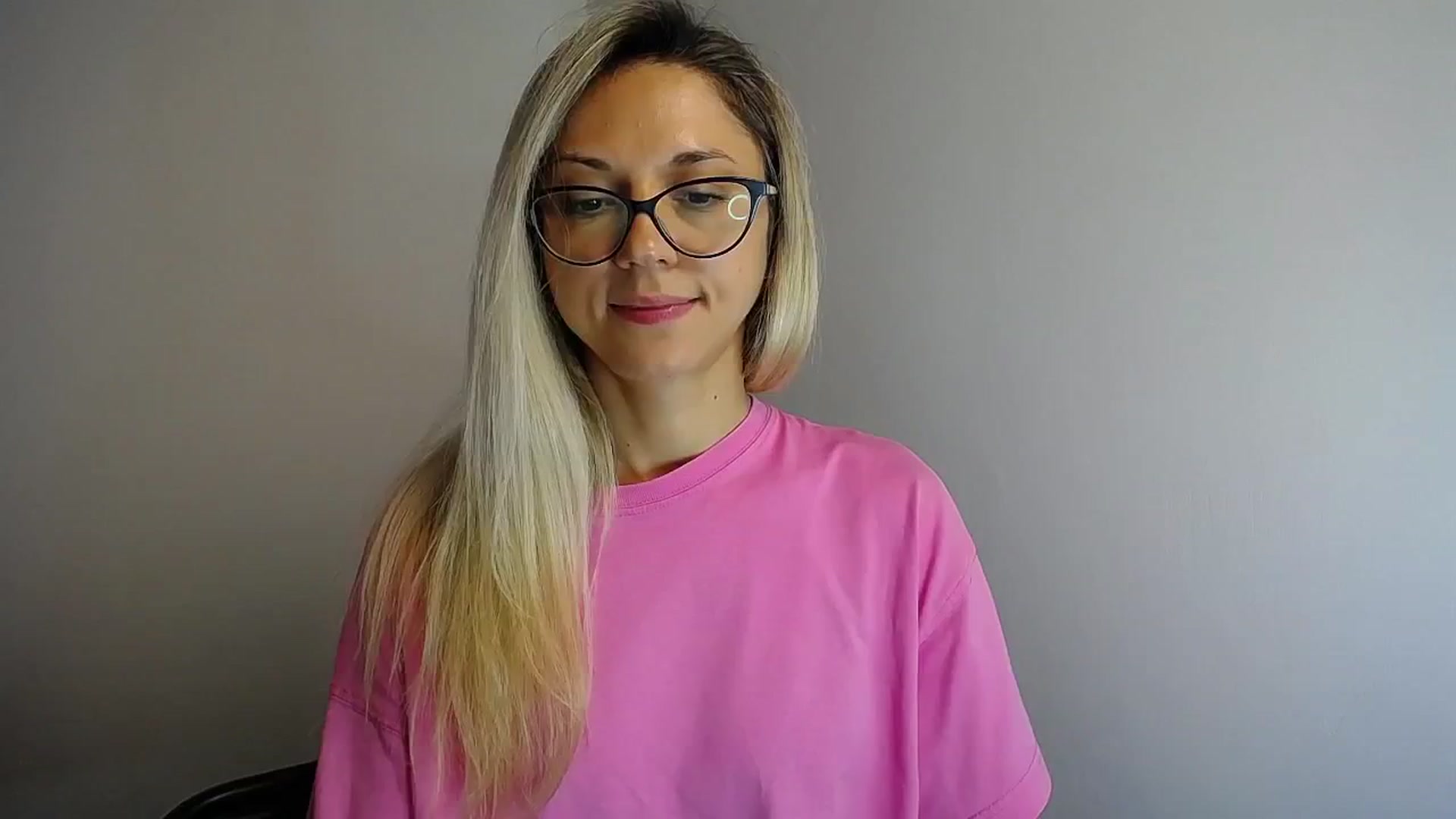 Gallery image thumbnail from Sunshine_alis's myfreecams stream on, 06/24/2024, 12:56 image 1 of 20
