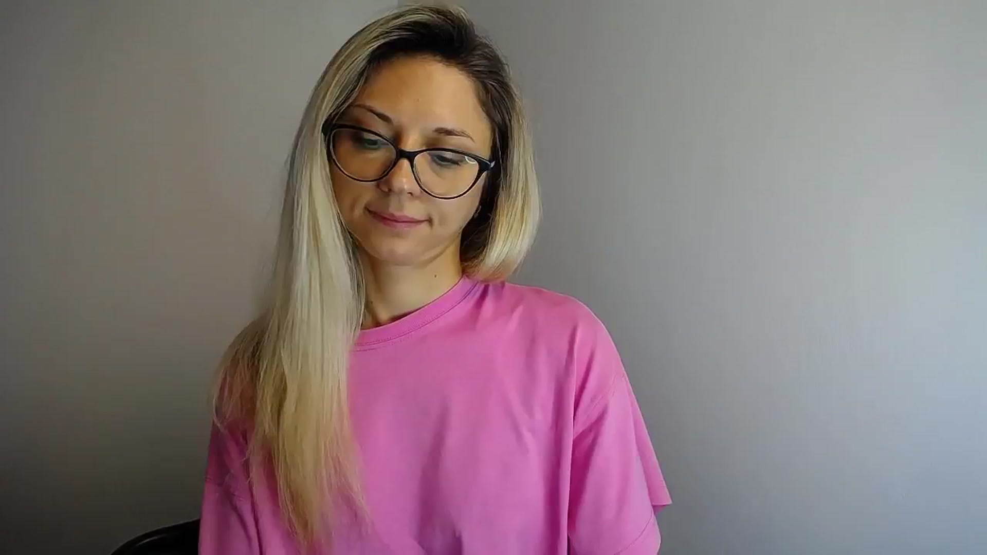 Gallery image thumbnail from Sunshine_alis's myfreecams stream on, 06/24/2024, 12:56 image 3 of 20