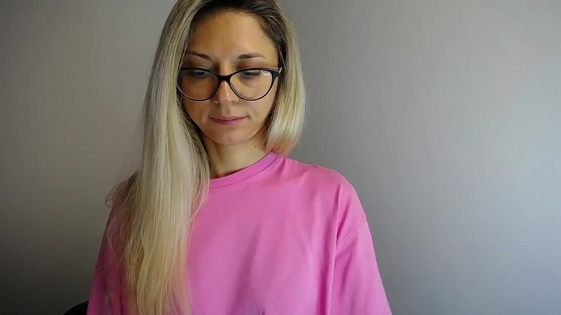 Gallery image thumbnail from Sunshine_alis's myfreecams stream on, 06/24/2024, 12:56 image 9 of 20