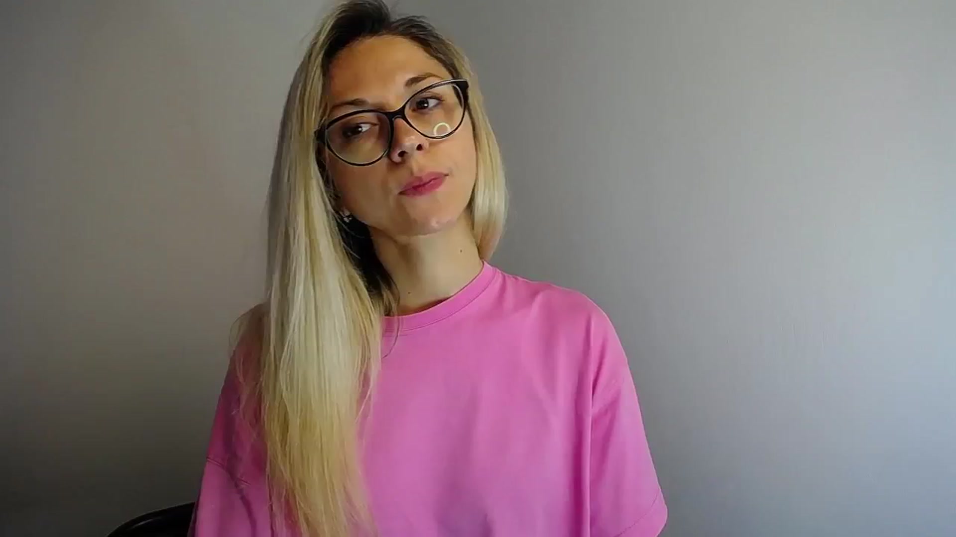 Gallery image thumbnail from Sunshine_alis's myfreecams stream on, 06/24/2024, 12:56 image 5 of 20