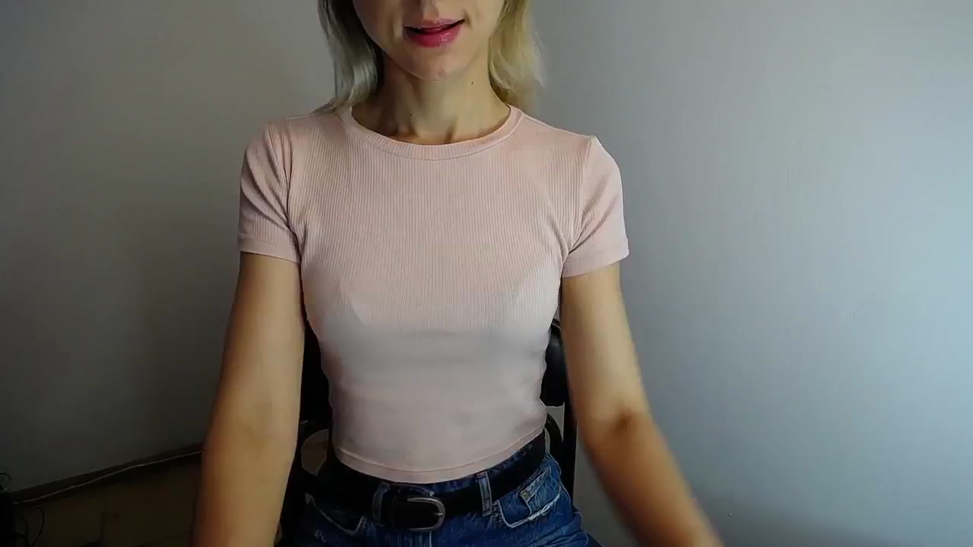 Gallery image thumbnail from Sunshine_alis's myfreecams stream on, 06/25/2024, 14:30 image 5 of 20