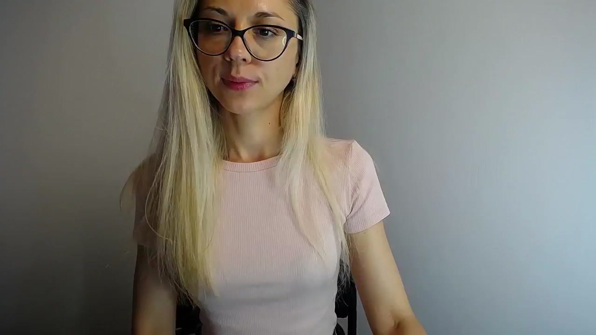 Gallery image thumbnail from Sunshine_alis's myfreecams stream on, 06/25/2024, 14:30 image 9 of 20
