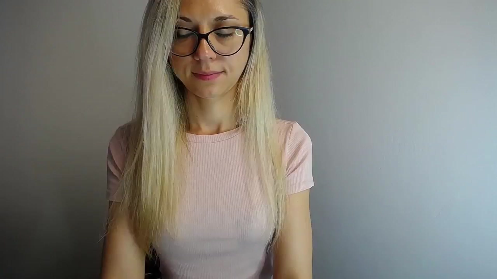 Gallery image thumbnail from Sunshine_alis's myfreecams stream on, 06/25/2024, 14:30 image 19 of 20
