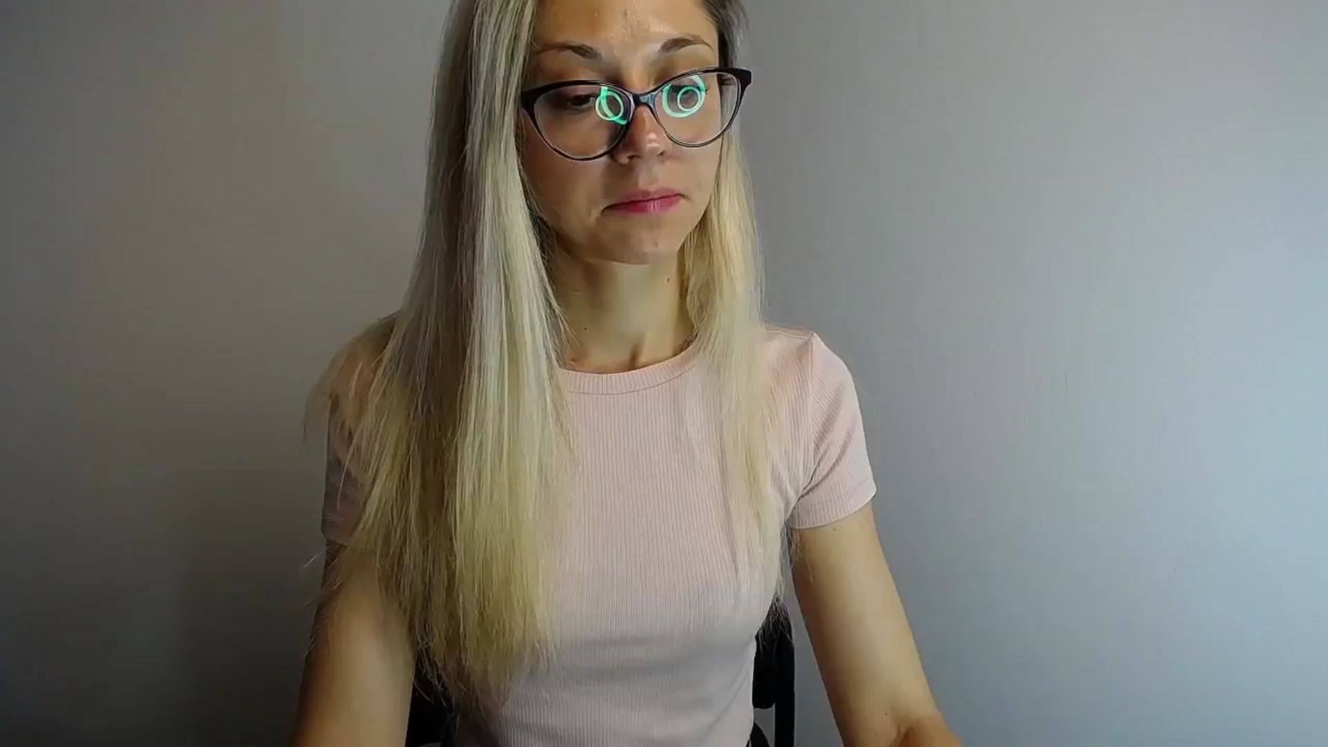 Gallery image thumbnail from Sunshine_alis's myfreecams stream on, 06/25/2024, 14:30 image 11 of 20