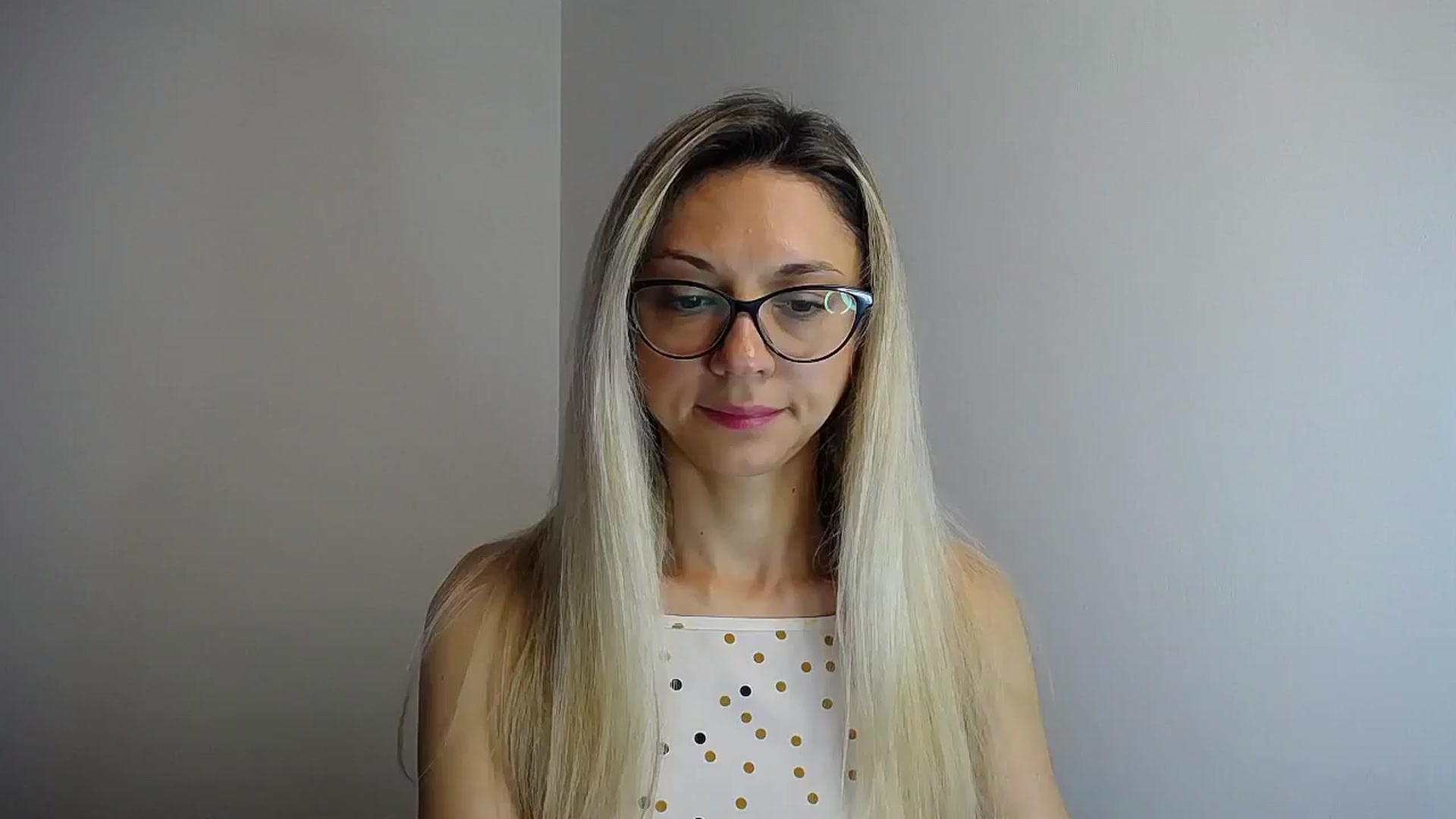 Gallery image thumbnail from Sunshine_alis's myfreecams stream on, 06/26/2024, 14:09 image 5 of 20