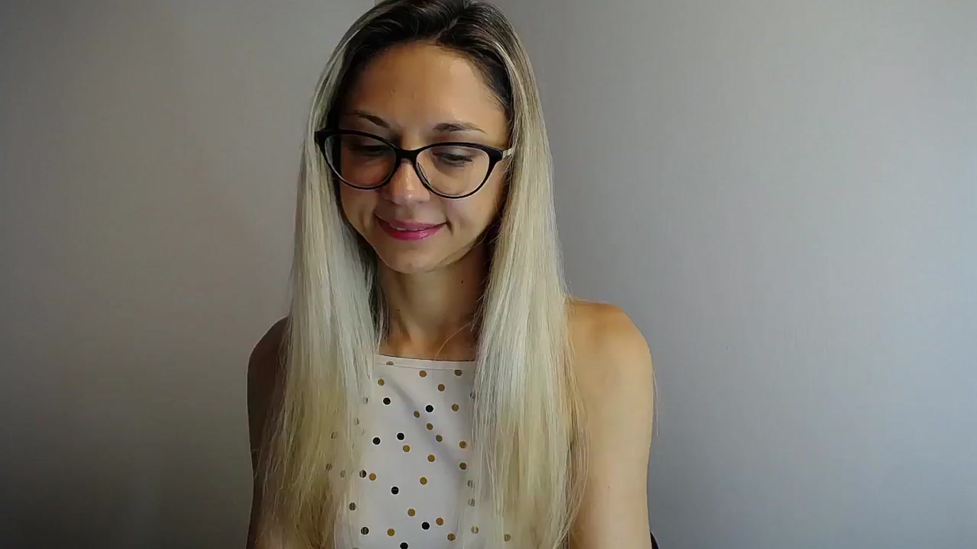 Gallery image thumbnail from Sunshine_alis's myfreecams stream on, 06/26/2024, 14:09 image 3 of 20