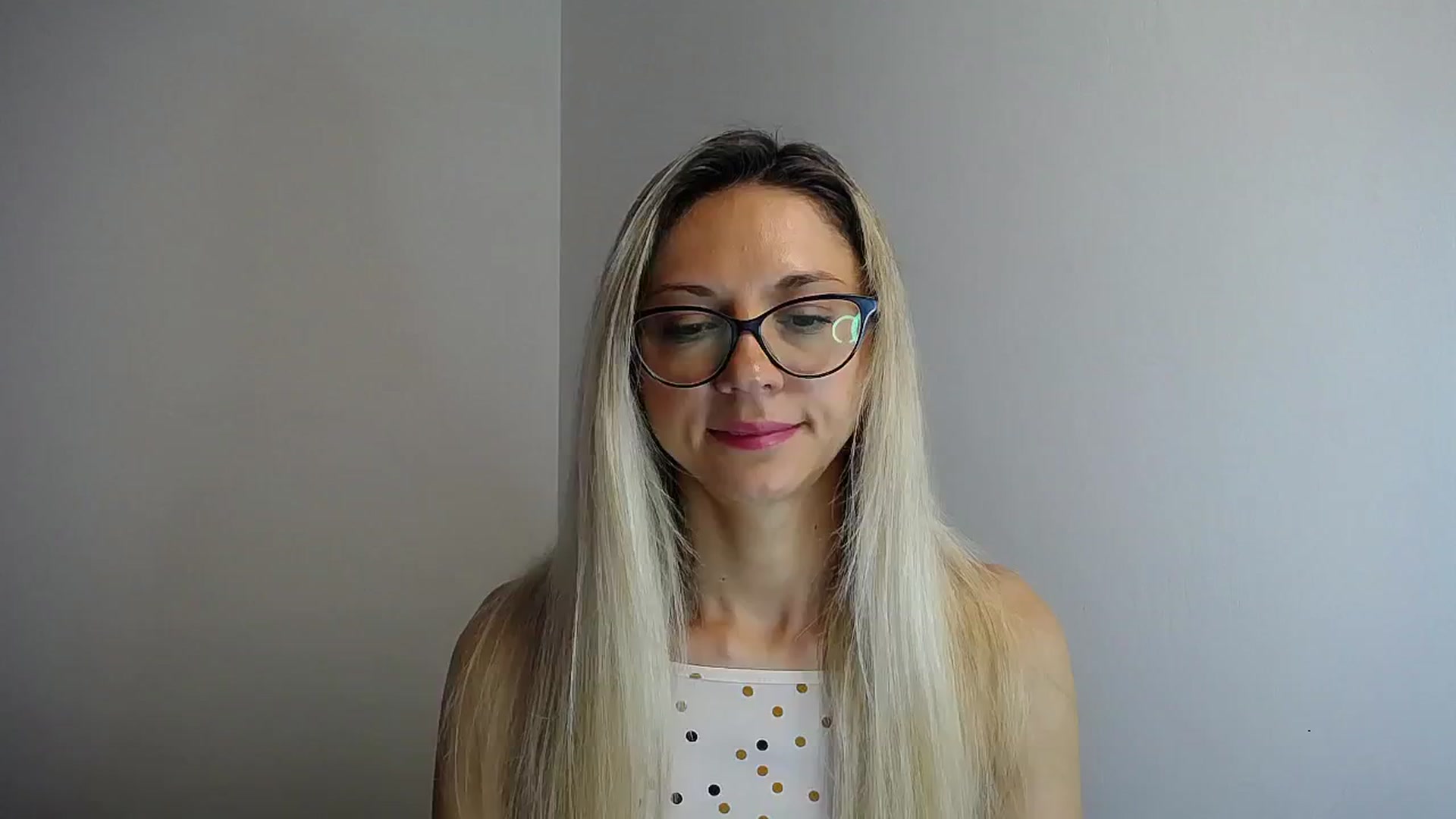 Gallery image thumbnail from Sunshine_alis's myfreecams stream on, 06/26/2024, 14:09 image 13 of 20