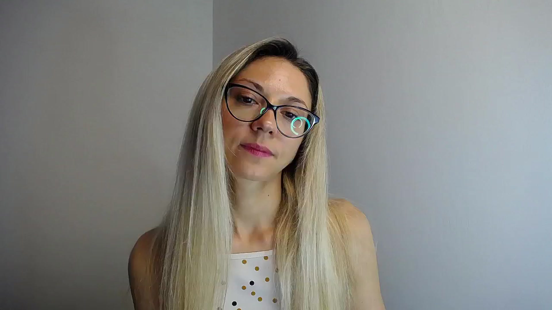 Gallery image thumbnail from Sunshine_alis's myfreecams stream on, 06/26/2024, 14:09 image 12 of 20