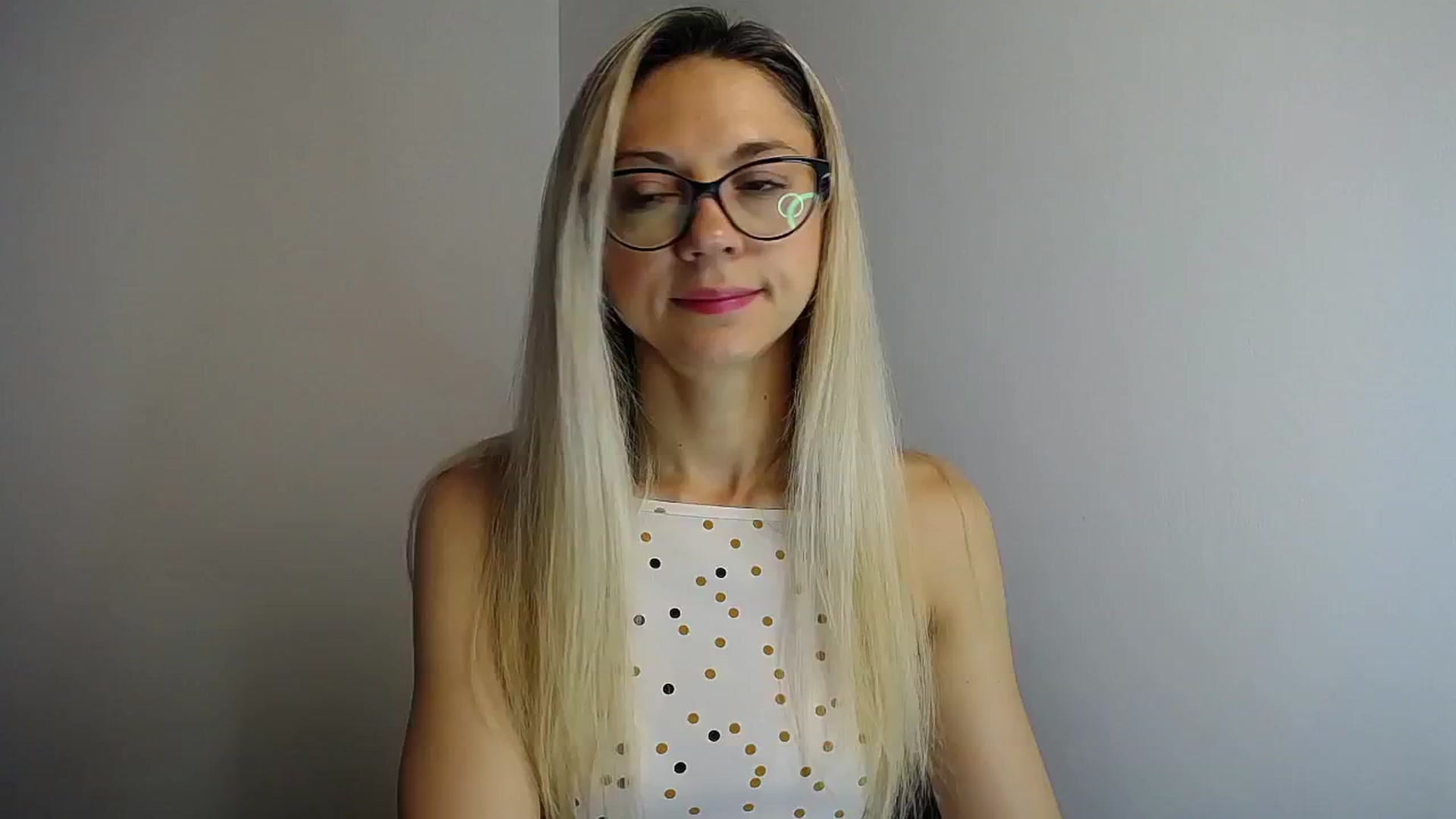 Gallery image thumbnail from Sunshine_alis's myfreecams stream on, 06/26/2024, 14:09 image 2 of 20