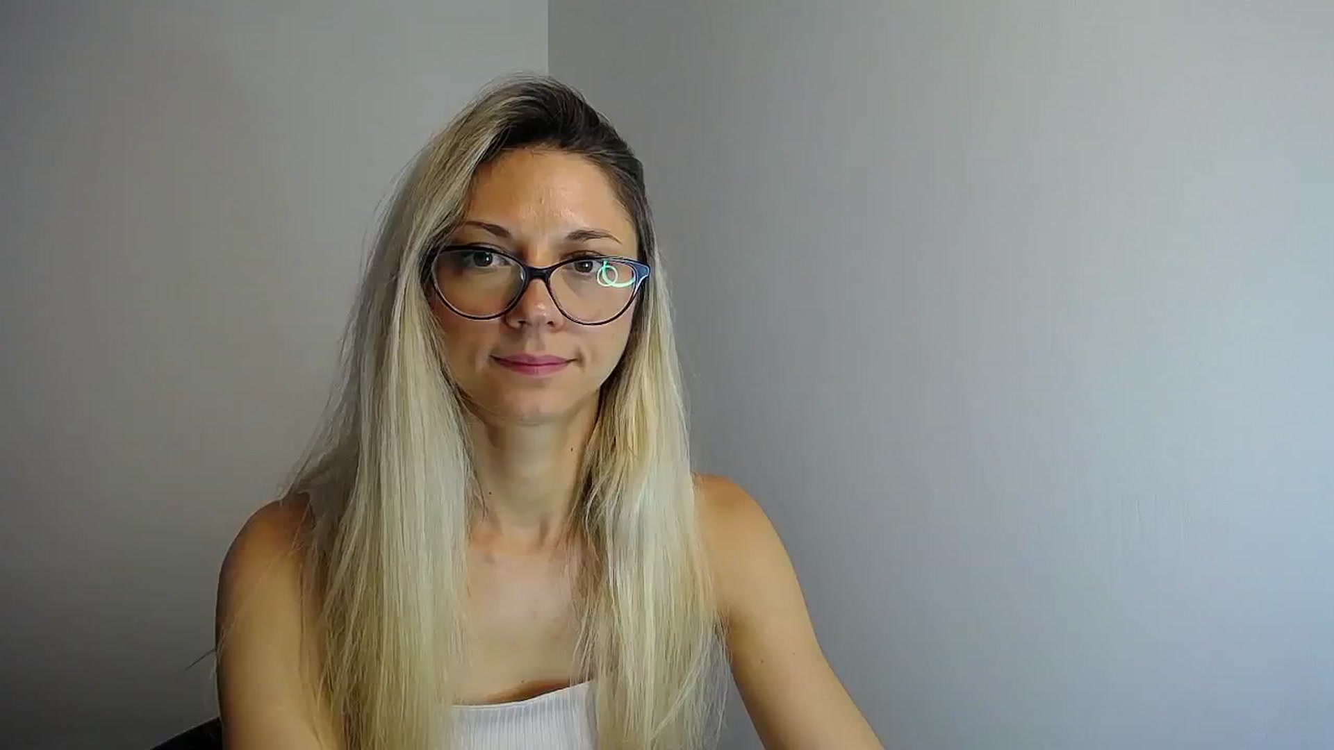 Gallery image thumbnail from Sunshine_alis's myfreecams stream on, 06/28/2024, 11:57 image 4 of 20