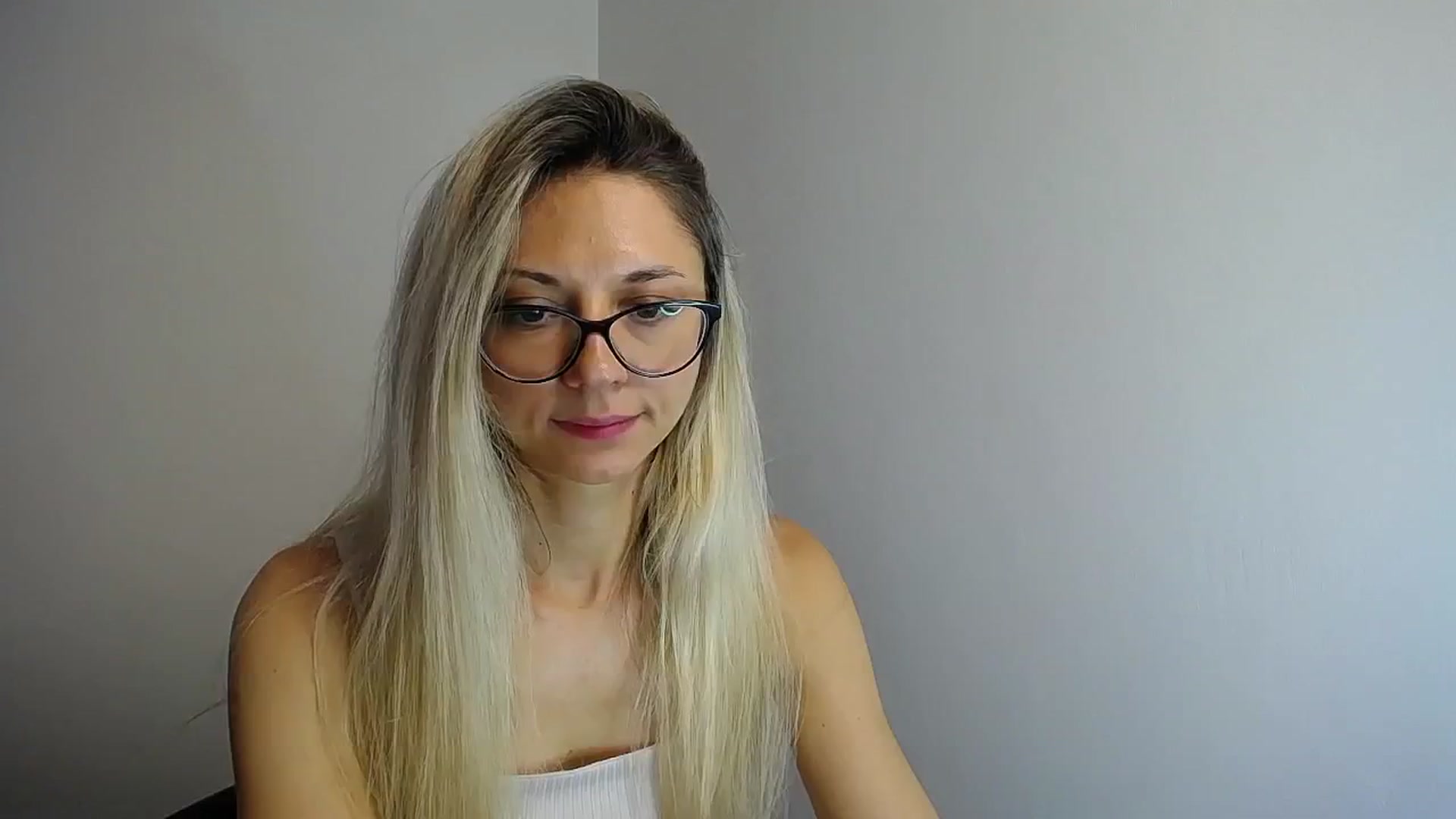 Gallery image thumbnail from Sunshine_alis's myfreecams stream on, 06/28/2024, 11:57 image 1 of 20