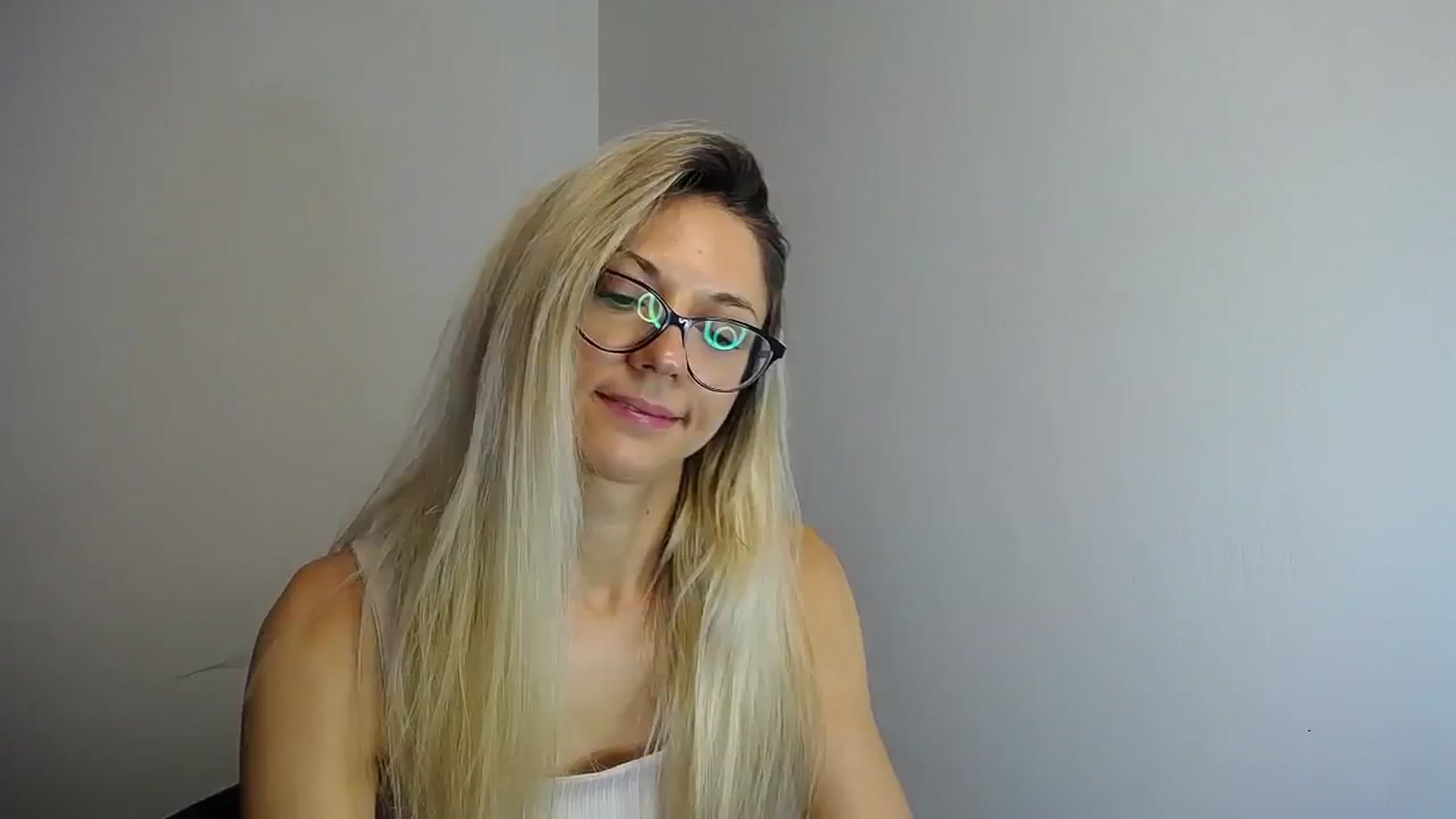 Gallery image thumbnail from Sunshine_alis's myfreecams stream on, 06/28/2024, 11:57 image 2 of 20