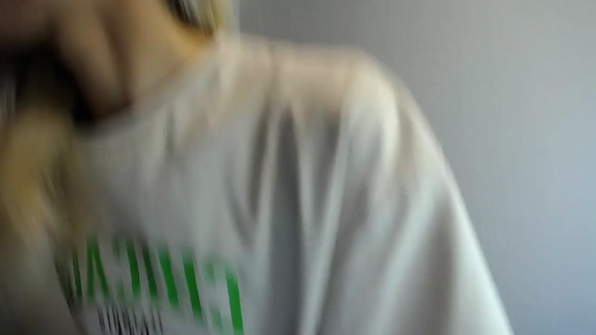 Gallery image thumbnail from Sunshine_alis's myfreecams stream on, 06/29/2024, 12:56 image 6 of 20