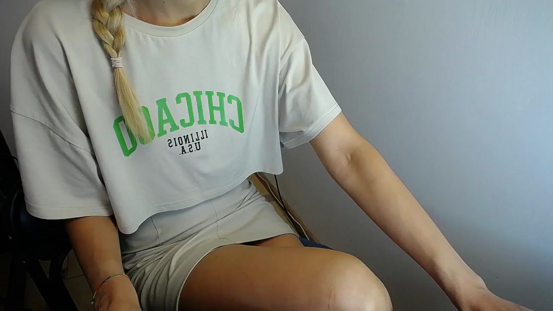 Gallery image thumbnail from Sunshine_alis's myfreecams stream on, 06/29/2024, 13:58 image 6 of 20